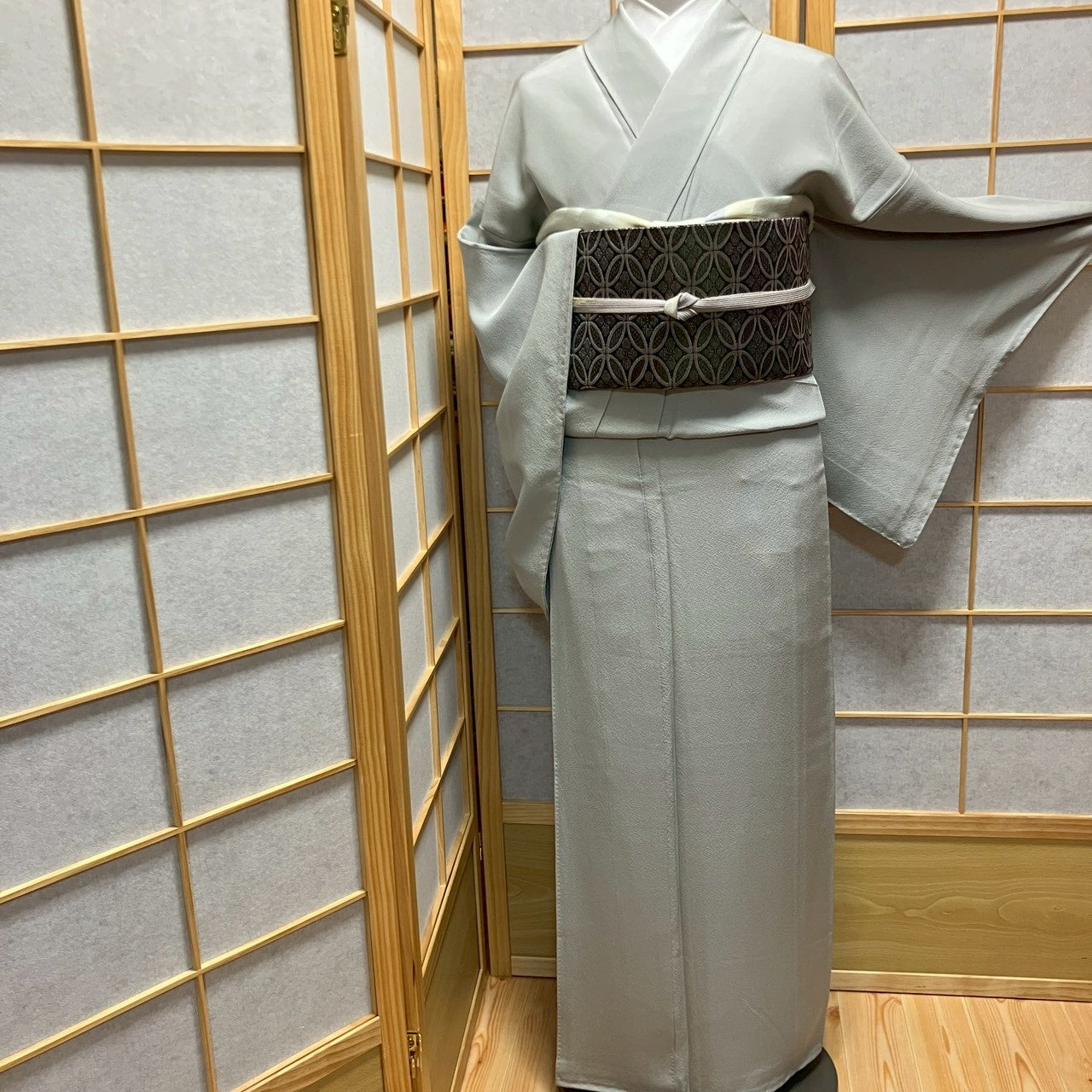 6172# Japanese Kimono Vintage Womens Silk Fabric Robe Kimono only sold Gray