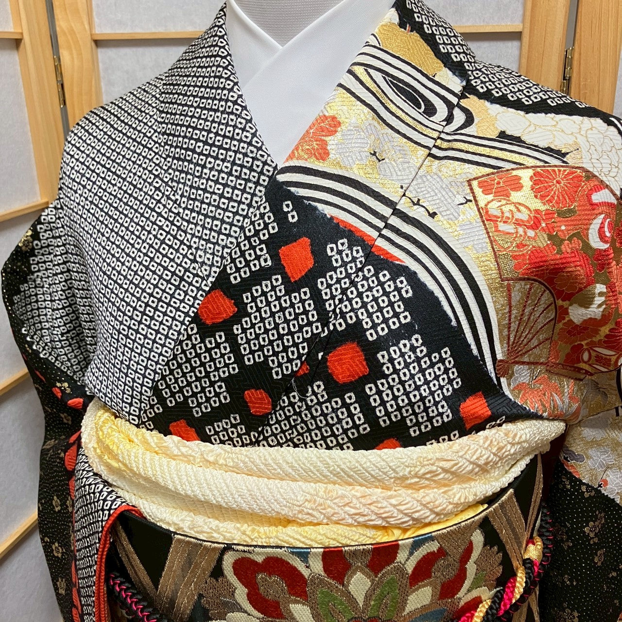 7109# Japanese Vintage Furisode Kimono Obi Obijime Obiage 4-Piece Set Silk Robe