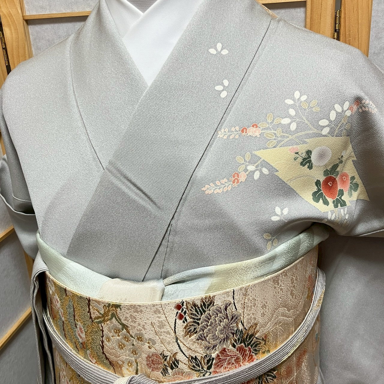 6785# Japanese Kimono Vintage Womens Silk Fabric Robe Kimono only sold Gray