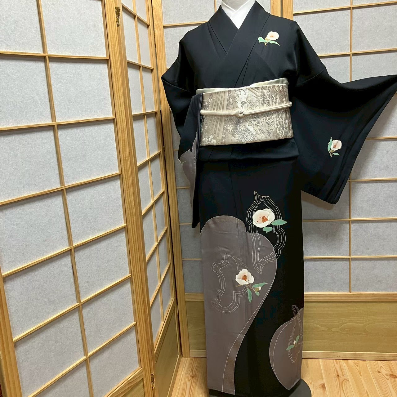 7175# Japanese Kimono Vintage Womens Silk Fabric Robe Kimono only sold