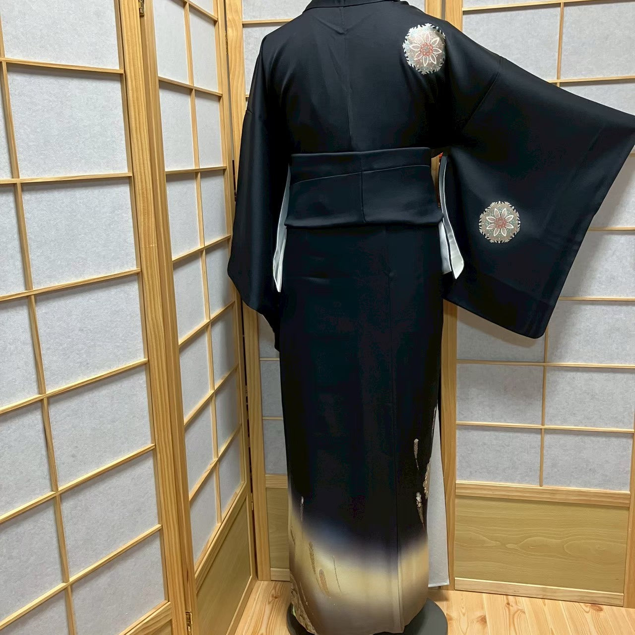 7181# Japanese Kimono Vintage Womens Silk Fabric Robe Kimono only sold