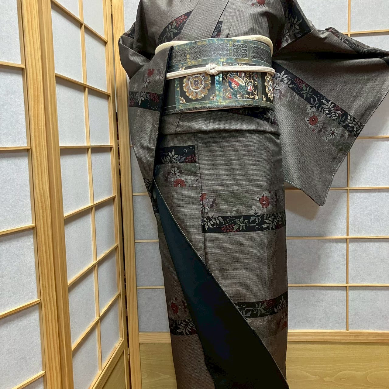 7208# Japanese Kimono Vintage Womens Silk Pongee Fabric Robe Kimono only sold