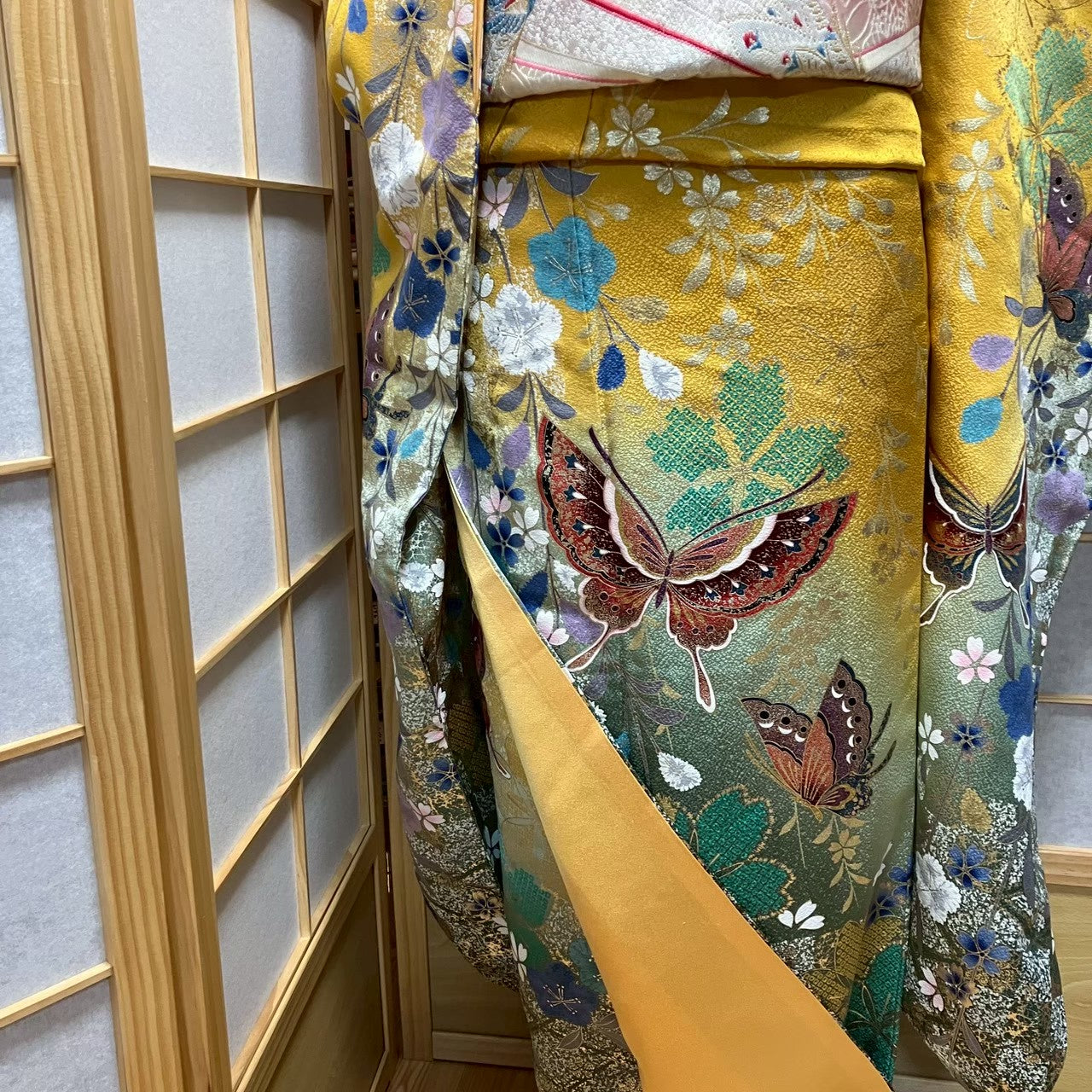 7470# Japanese Vintage Furisode Kimono Obi Obijime Obiage 4-Piece Set Silk Robe