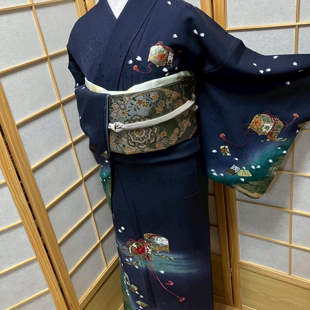 7476# Japanese Kimono Vintage Womens Silk Fabric Robe Kimono only sold