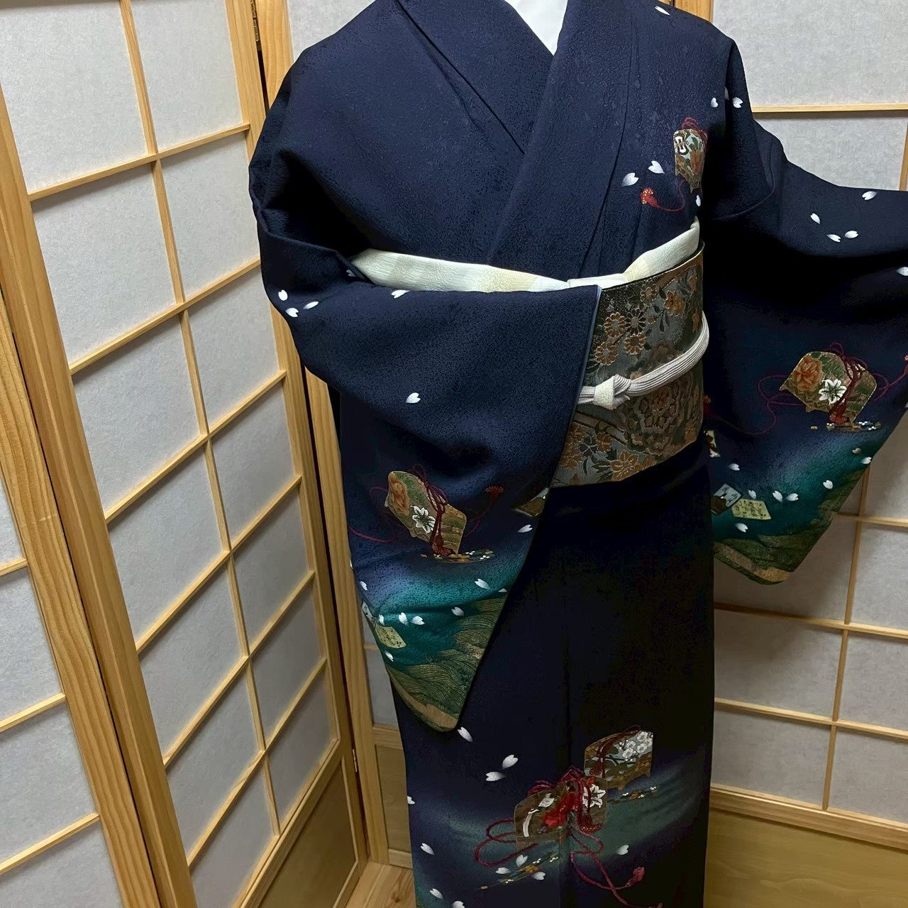 7476# Japanese Kimono Vintage Womens Silk Fabric Robe Kimono only sold