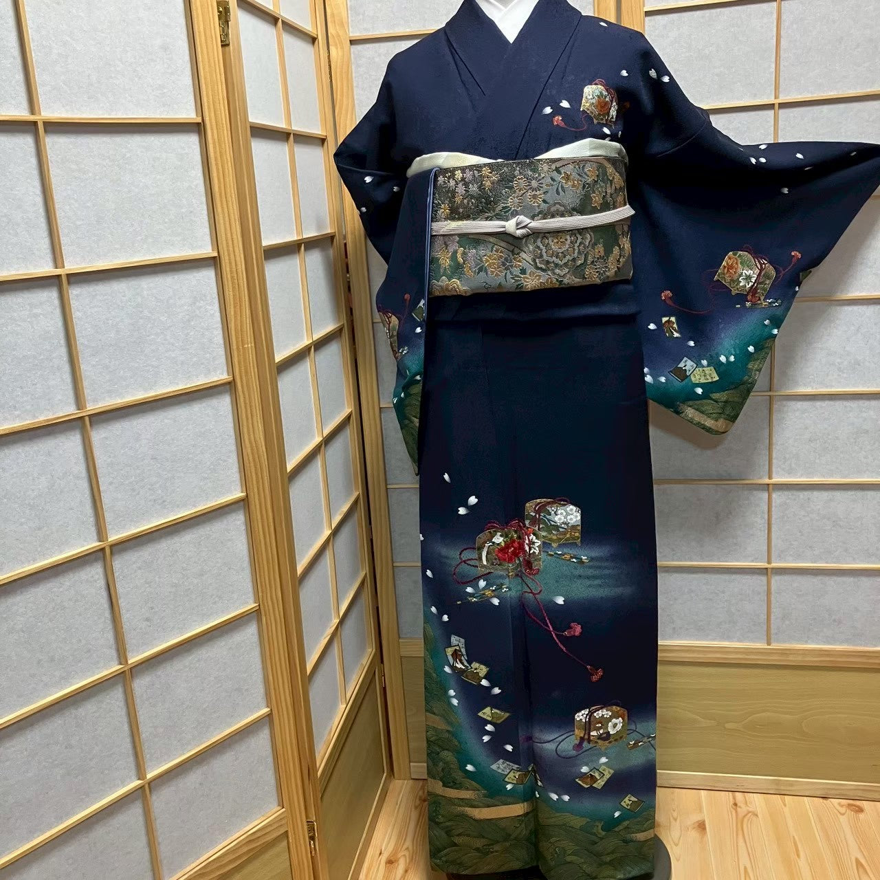 7476# Japanese Kimono Vintage Womens Silk Fabric Robe Kimono only sold