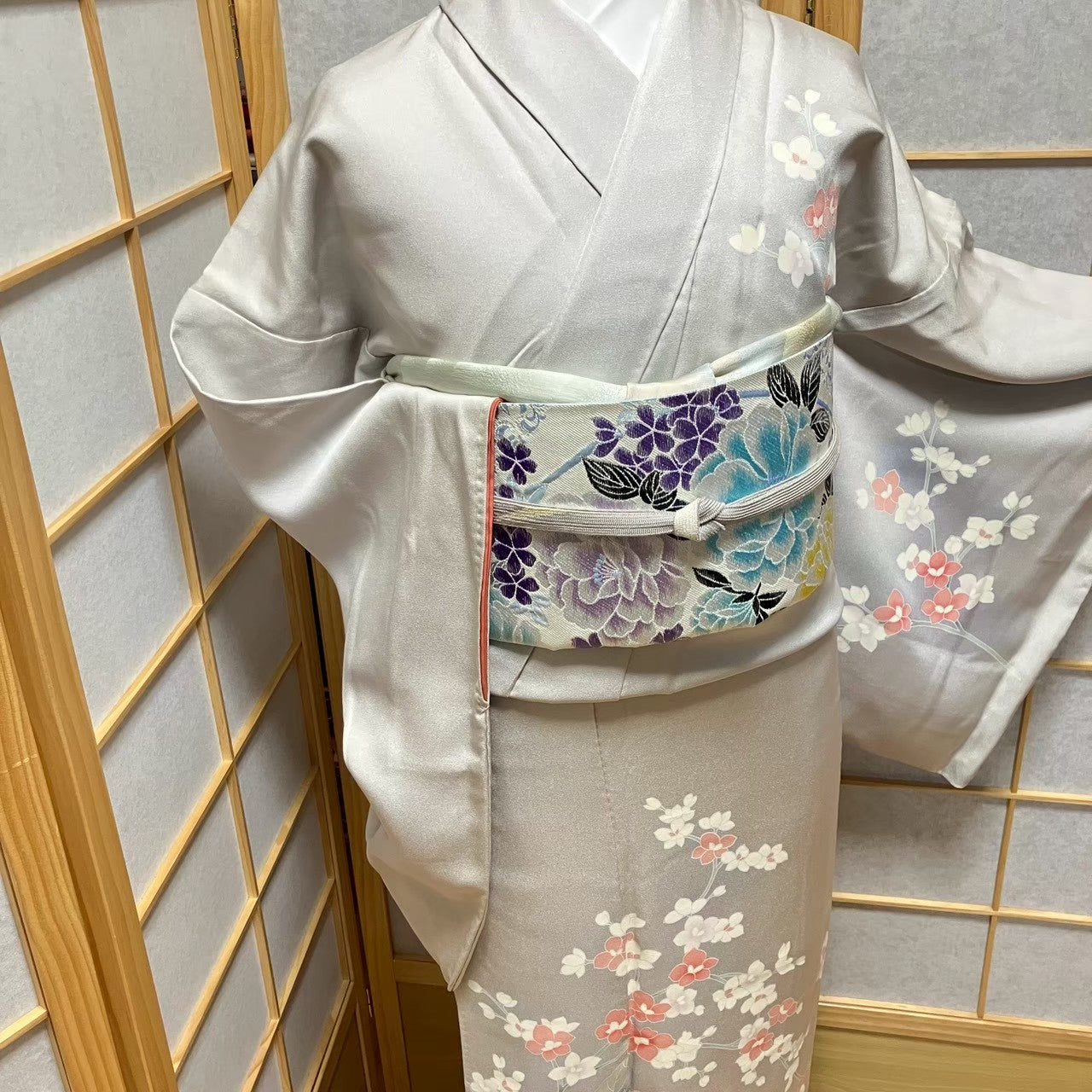 7493# Japanese Kimono Vintage Womens Silk Fabric Robe Kimono only sold