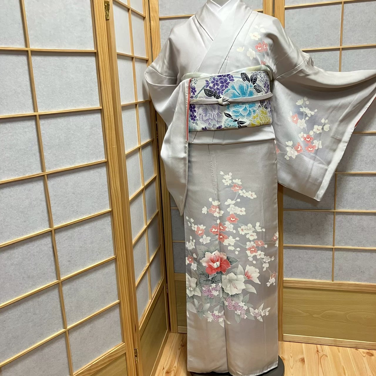 7493# Japanese Kimono Vintage Womens Silk Fabric Robe Kimono only sold