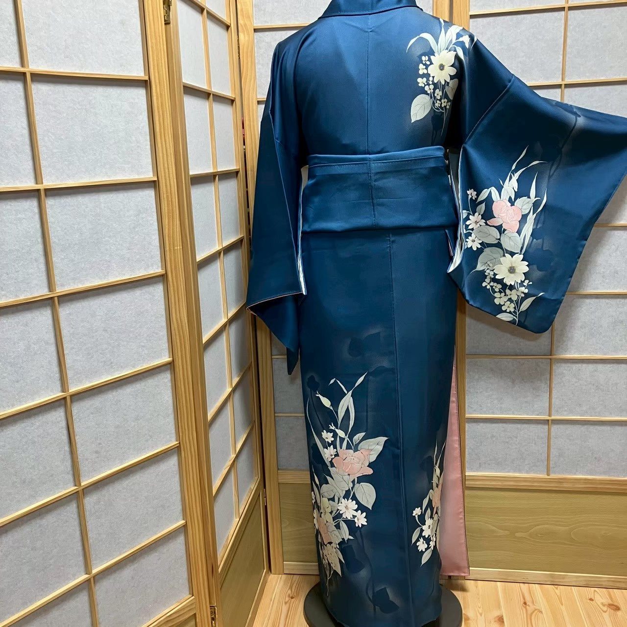 7494# Japanese Kimono Vintage Womens Silk Fabric Robe Kimono only sold