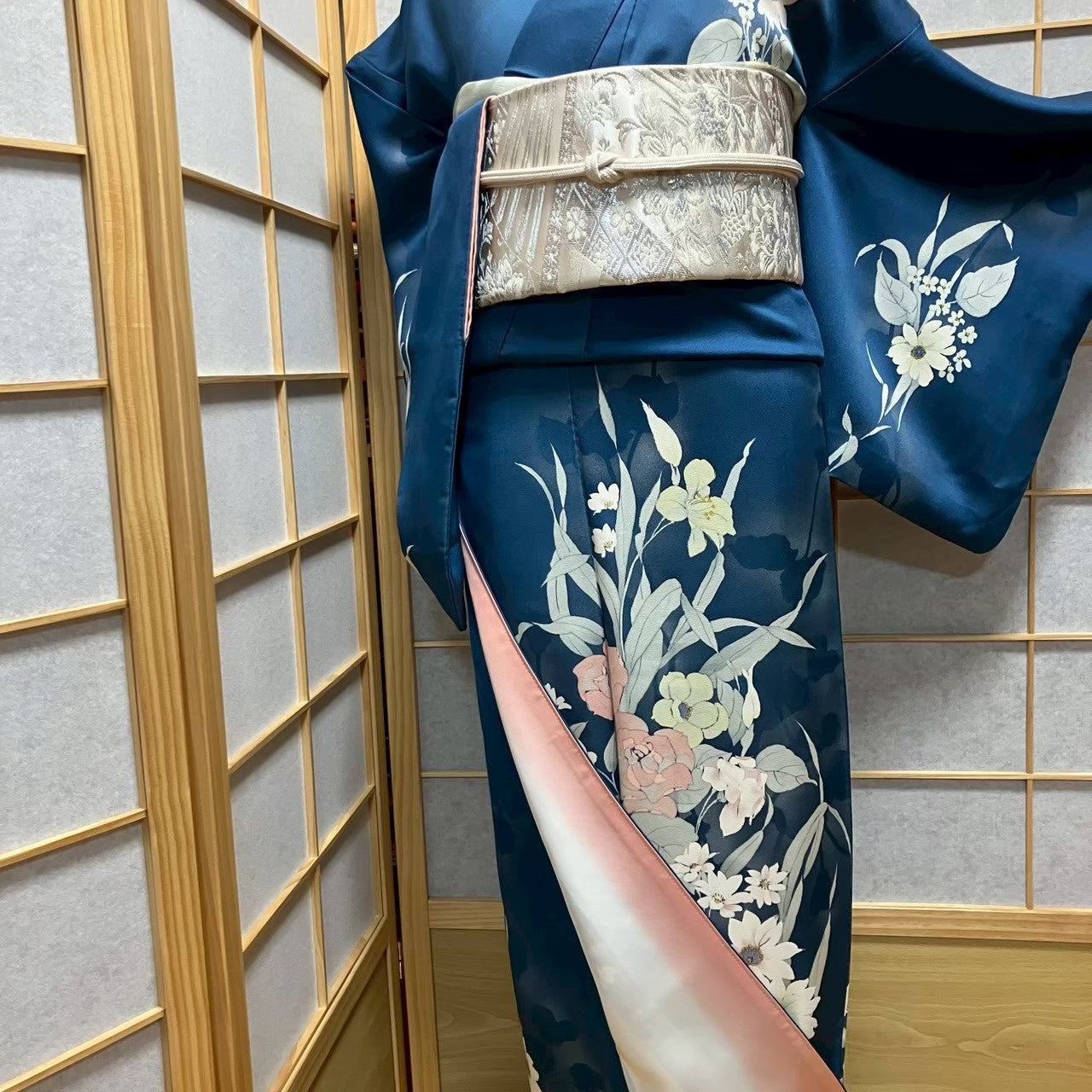 7494# Japanese Kimono Vintage Womens Silk Fabric Robe Kimono only sold