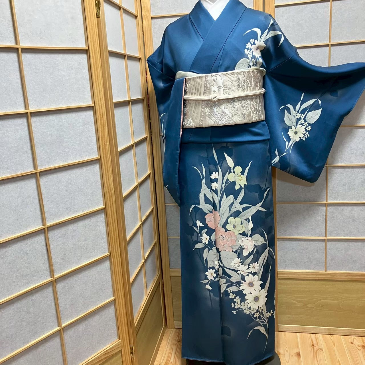 7494# Japanese Kimono Vintage Womens Silk Fabric Robe Kimono only sold