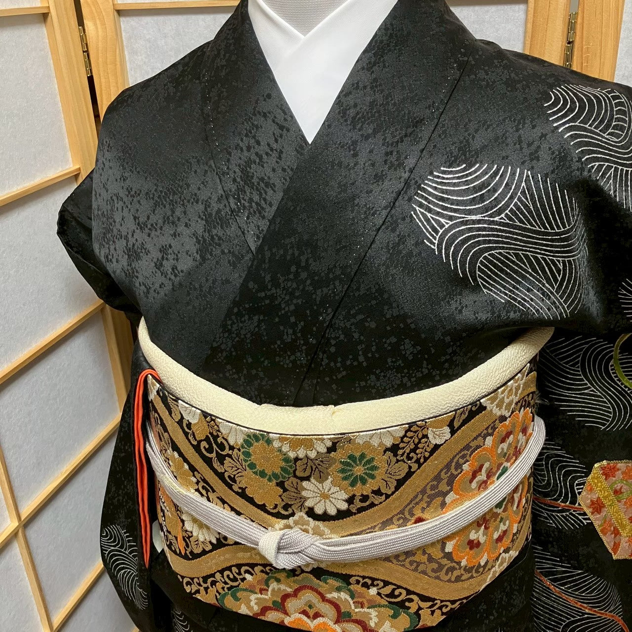 7521# Japanese Kimono Vintage Womens Silk Fabric Robe Kimono only sold Black
