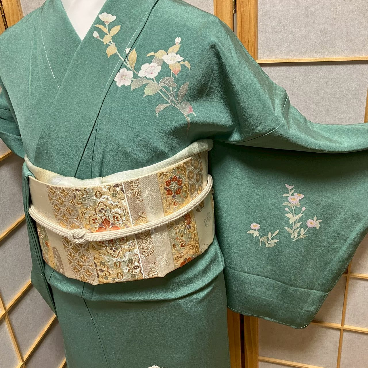 7498# Japanese Kimono Vintage Womens Silk Fabric Robe Kimono only sold