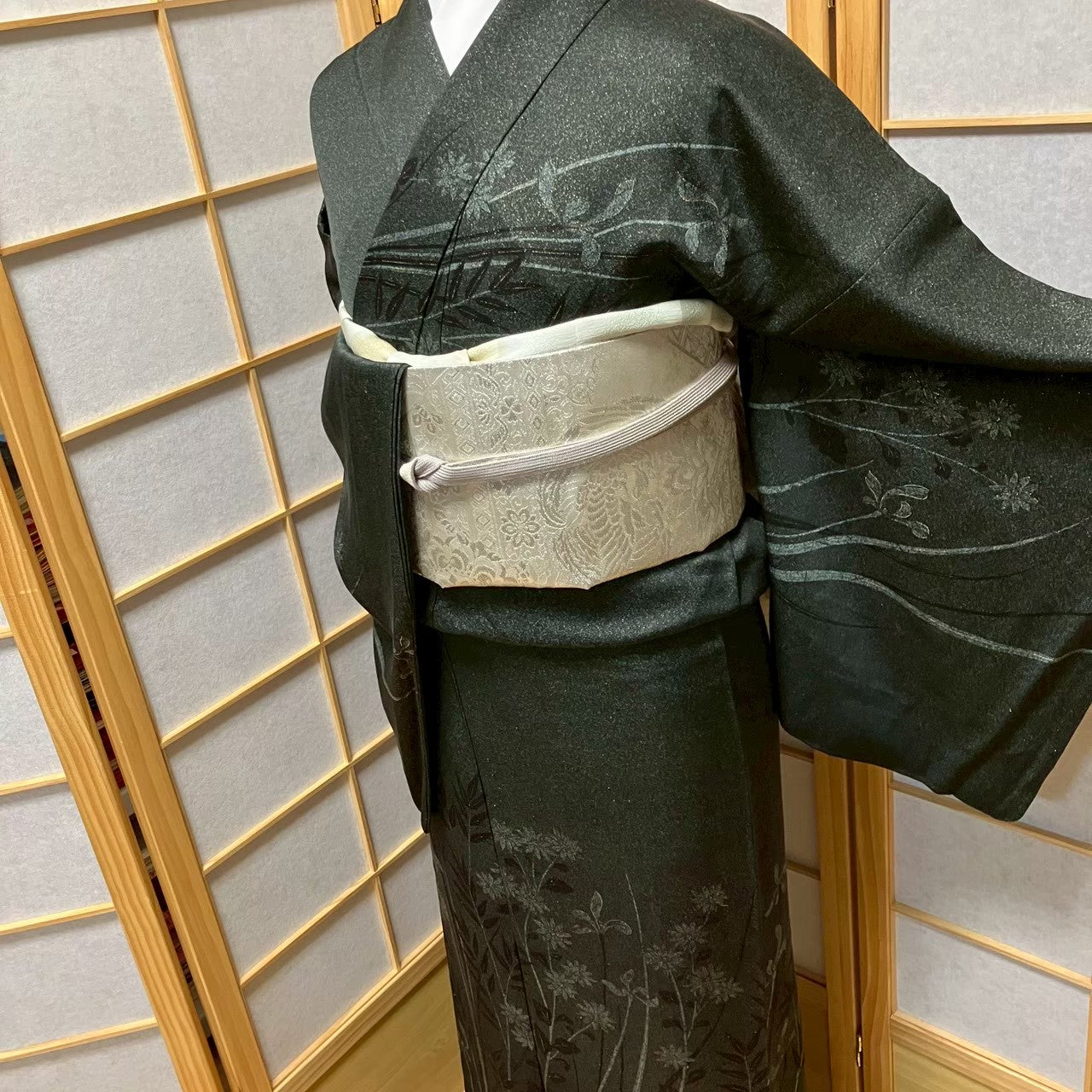 7504# Japanese Kimono Vintage Womens Silk Fabric Robe Kimono only sold