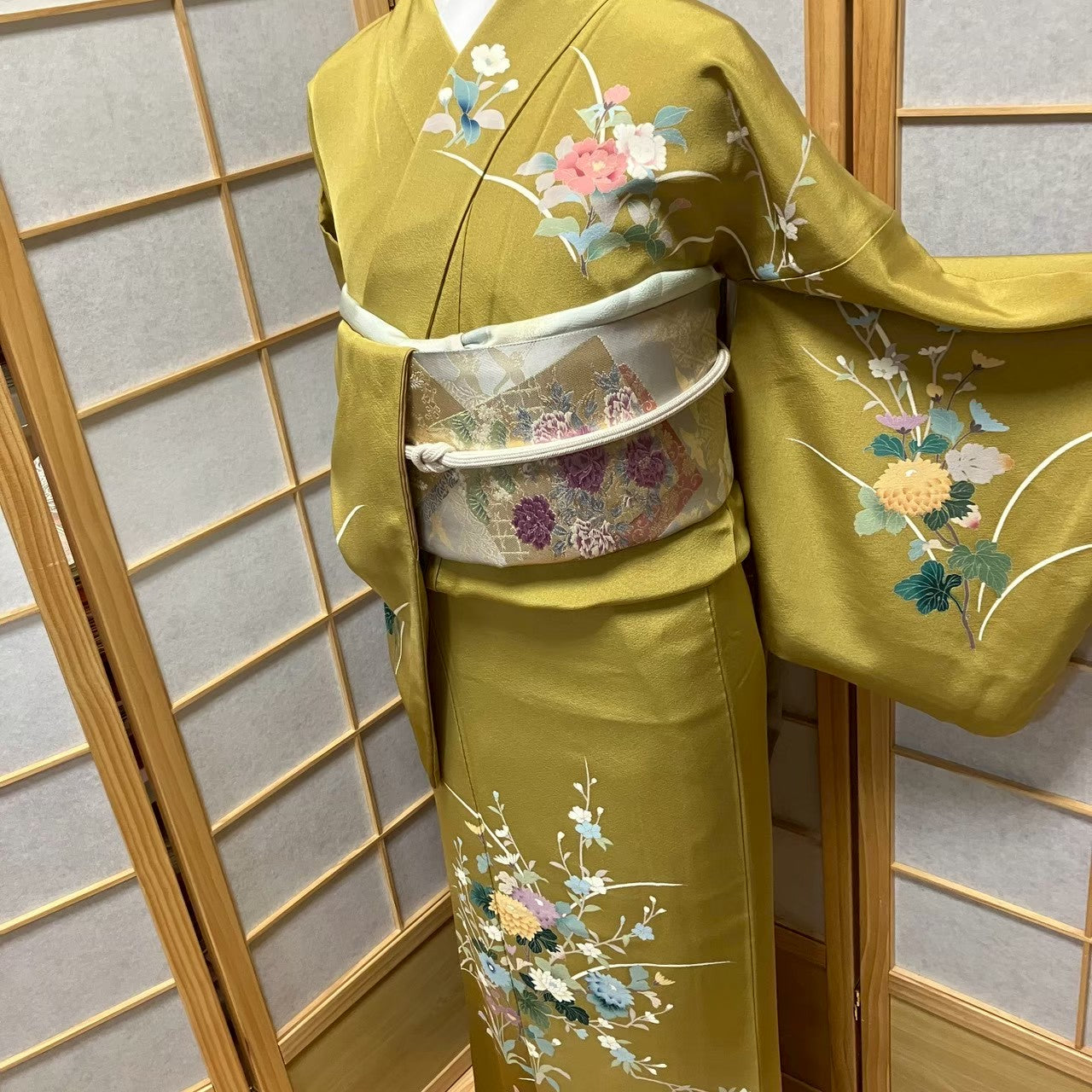 7795# Japanese Kimono Vintage Womens Silk Fabric Robe Kimono only sold