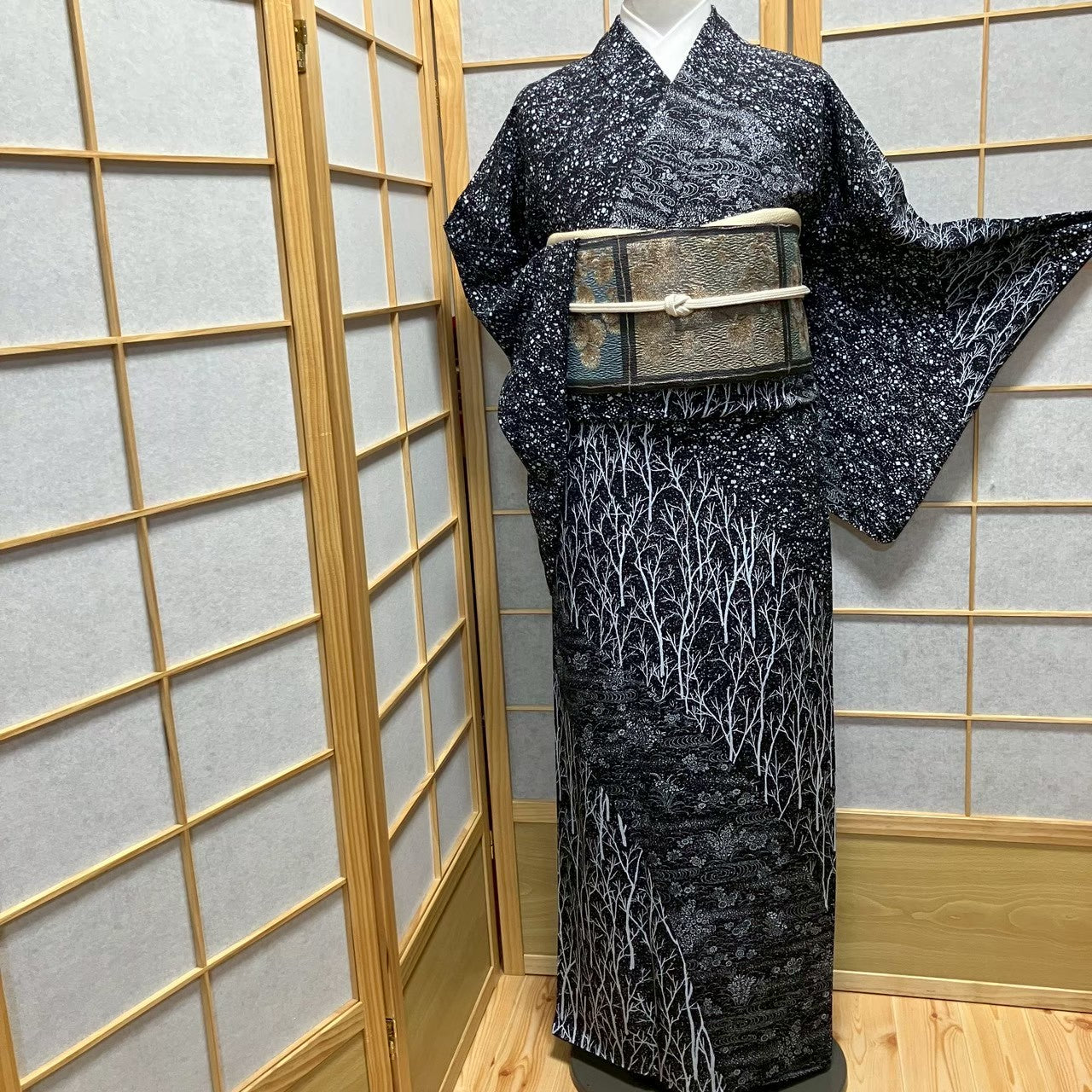 7805# Japanese Kimono Vintage Womens Silk Fabric Robe Kimono only sold