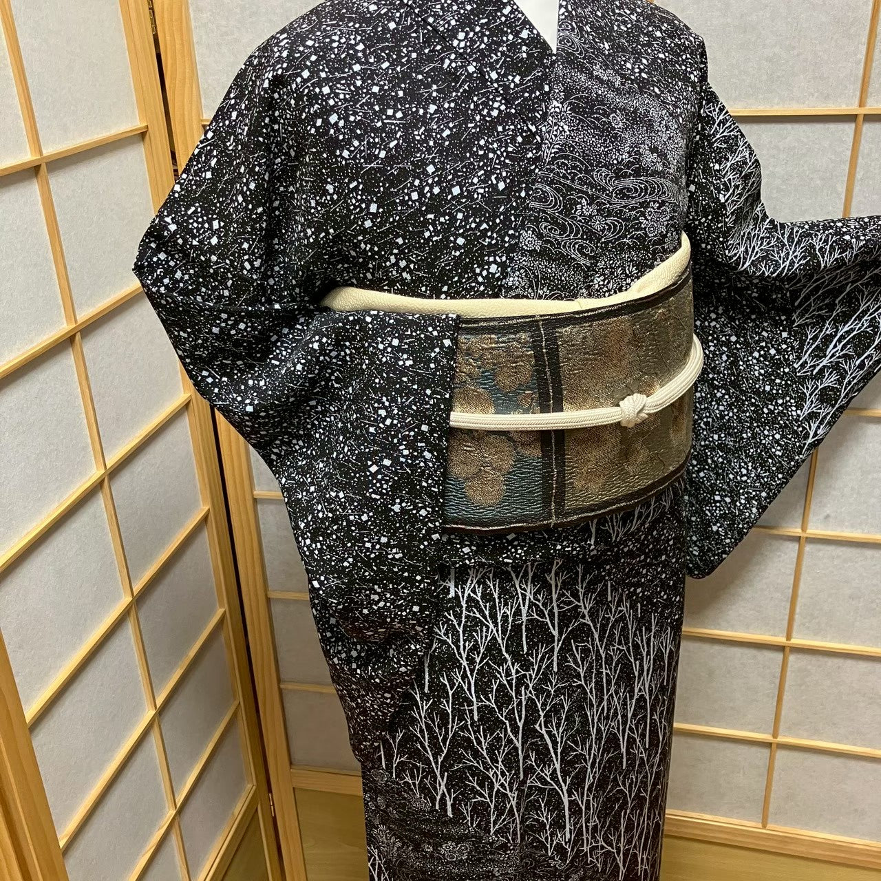 7805# Japanese Kimono Vintage Womens Silk Fabric Robe Kimono only sold