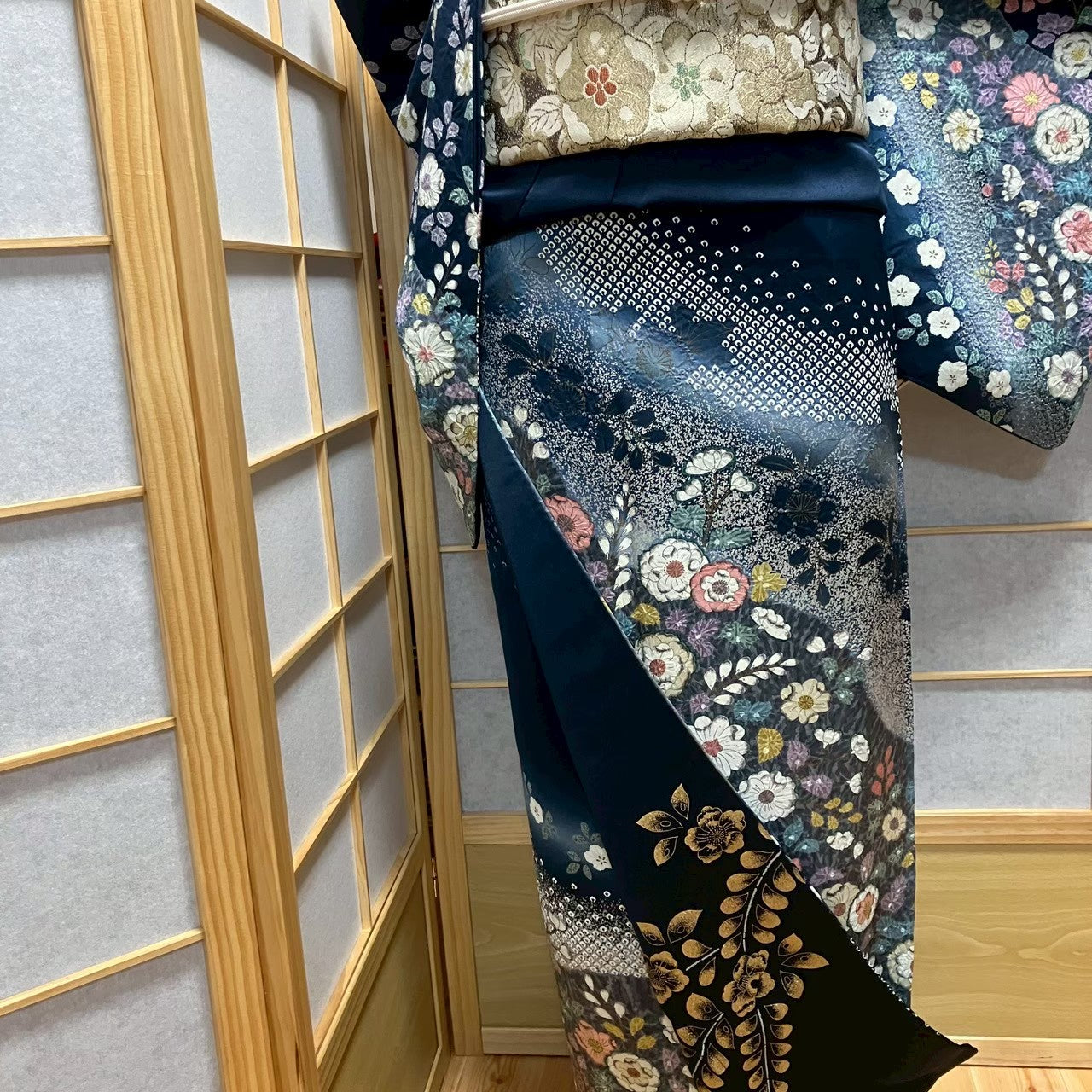 7819# Japanese Kimono Vintage Womens Silk Fabric Robe Kimono only sold