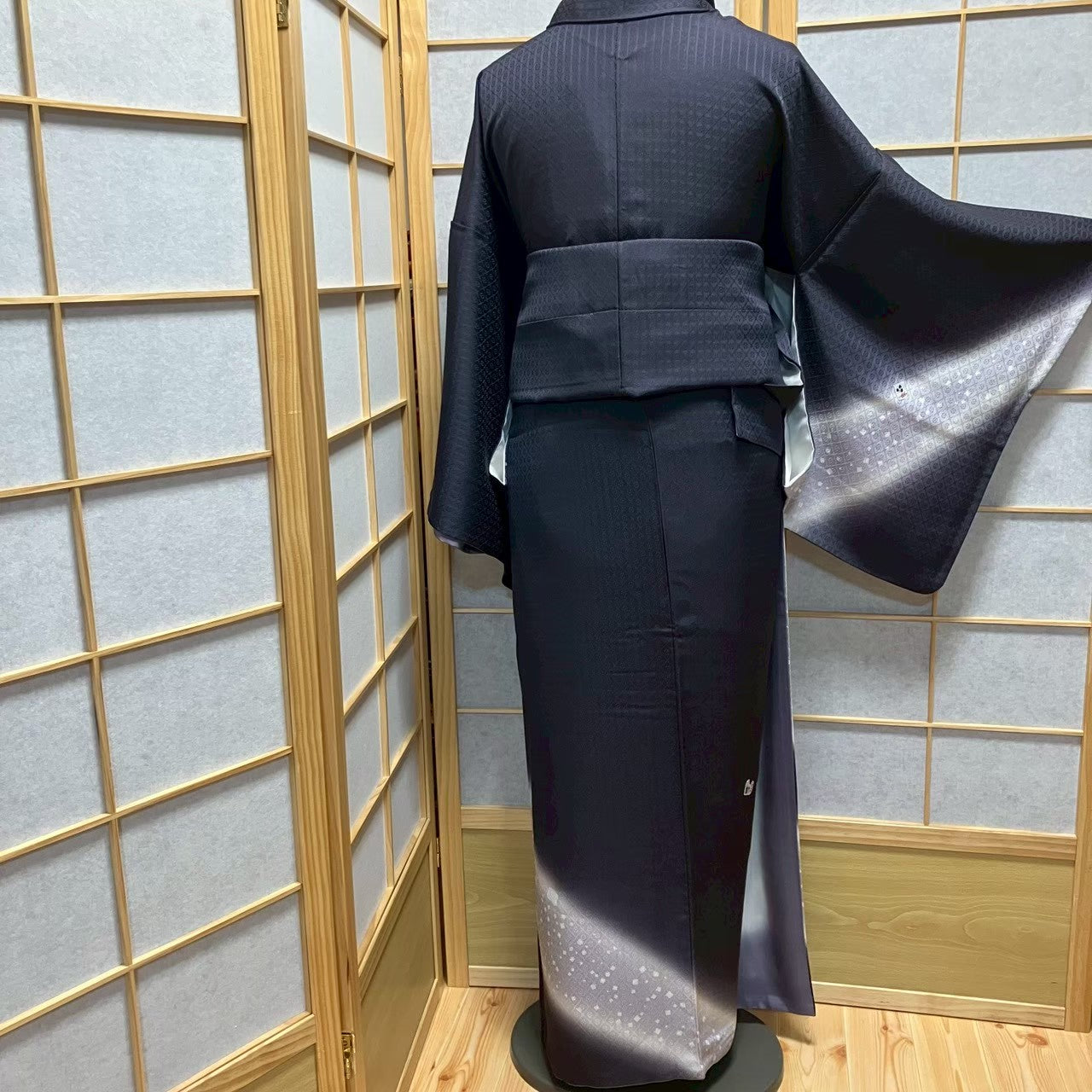 8075# Japanese Kimono Vintage Womens Silk Fabric Robe Kimono only sold