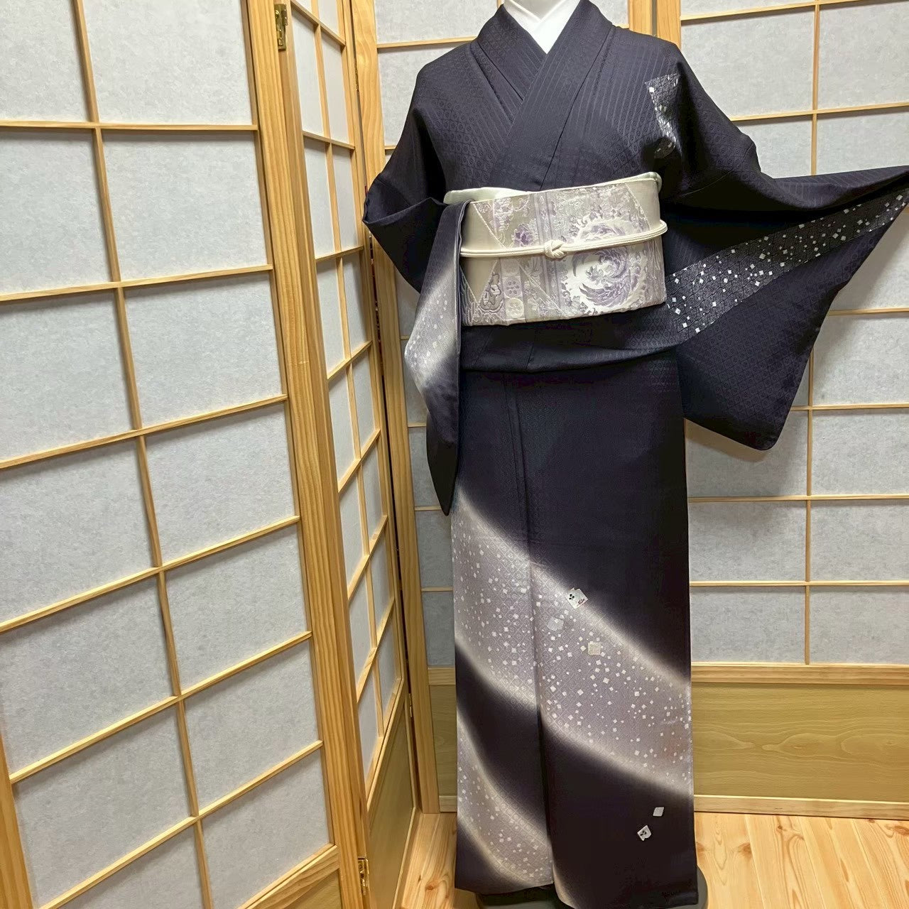 8075# Japanese Kimono Vintage Womens Silk Fabric Robe Kimono only sold