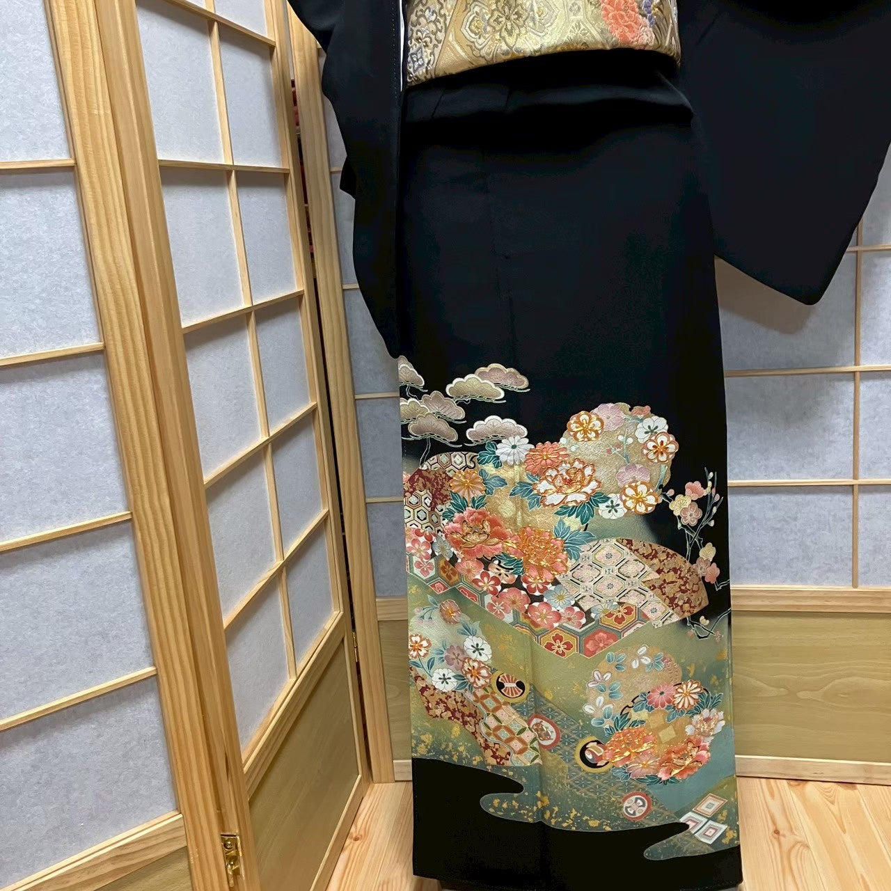 8119# Japanese Tomesode Kimono Vintage Womens Silk Fabric Robe Kimono only sold