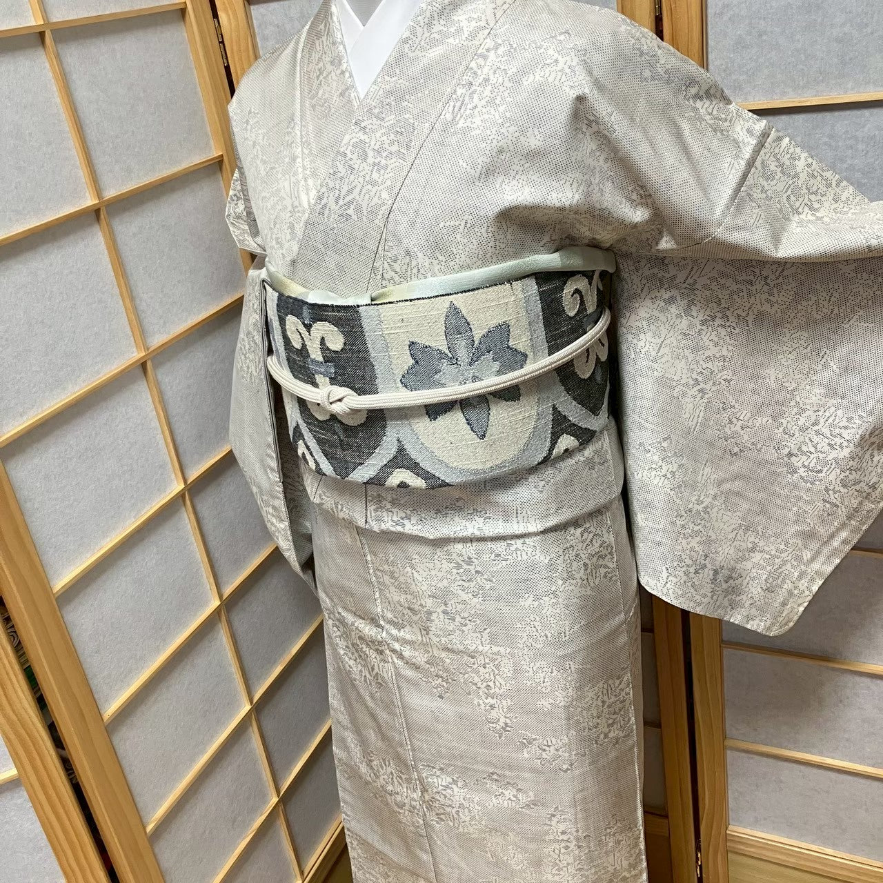 8121# Japanese Kimono Vintage Womens Silk Pongee Fabric Robe Kimono only sold