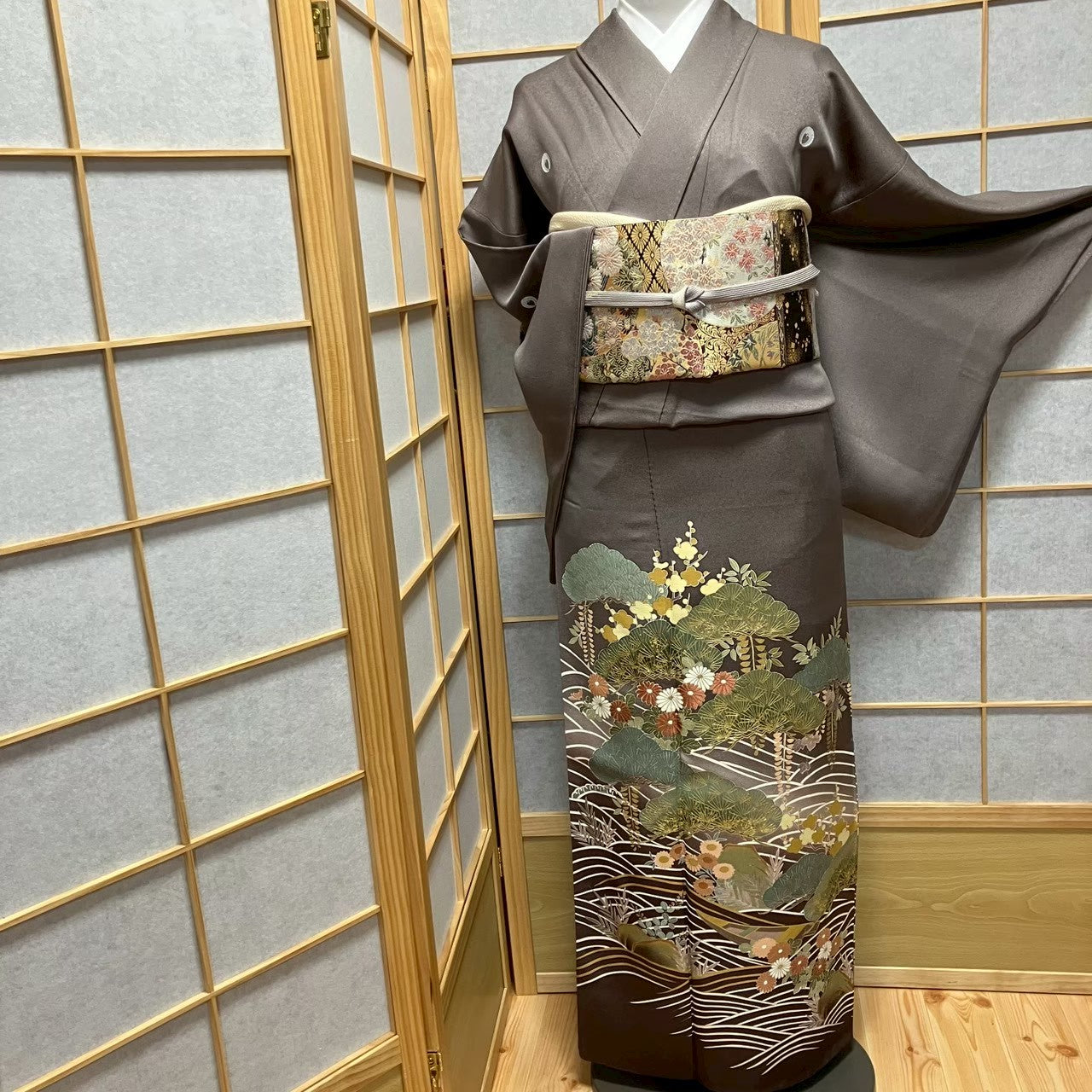 8129# Japanese Tomesode Kimono Vintage Womens Silk Fabric Robe Kimono only sold