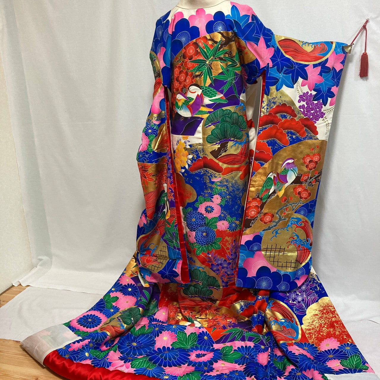 8330# Japanese kimono Vintage Uchikake Bridal Pure Silk Robe Embroidery White