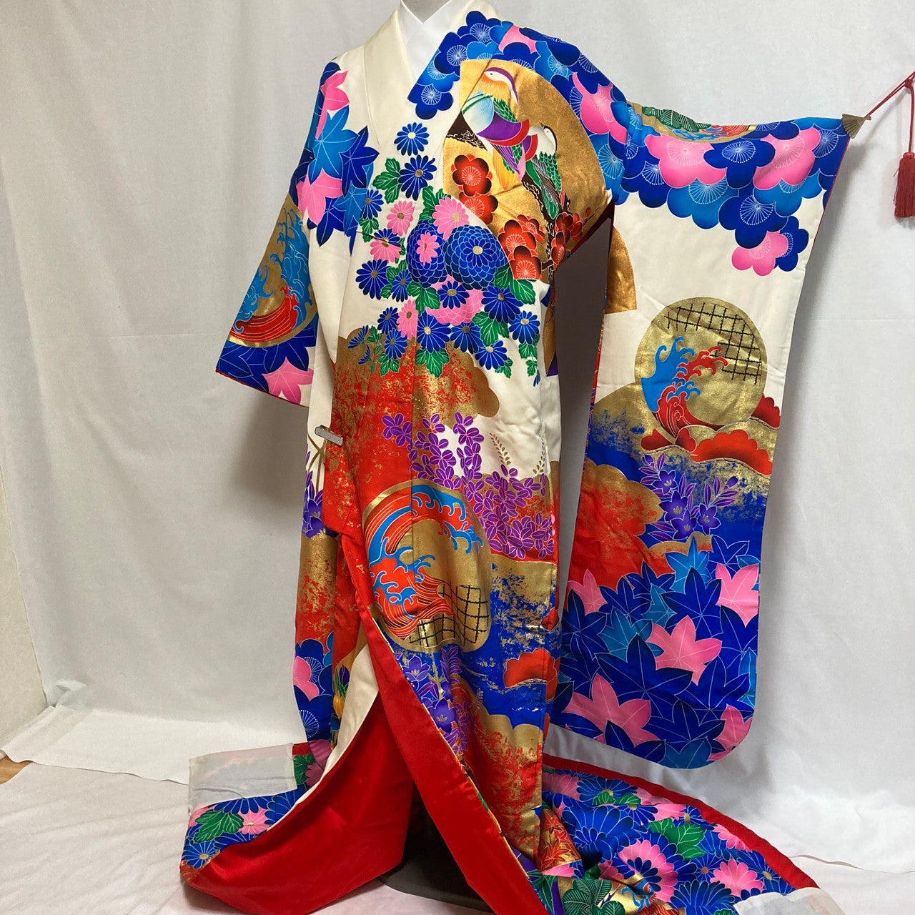 8330# Japanese kimono Vintage Uchikake Bridal Pure Silk Robe Embroidery White