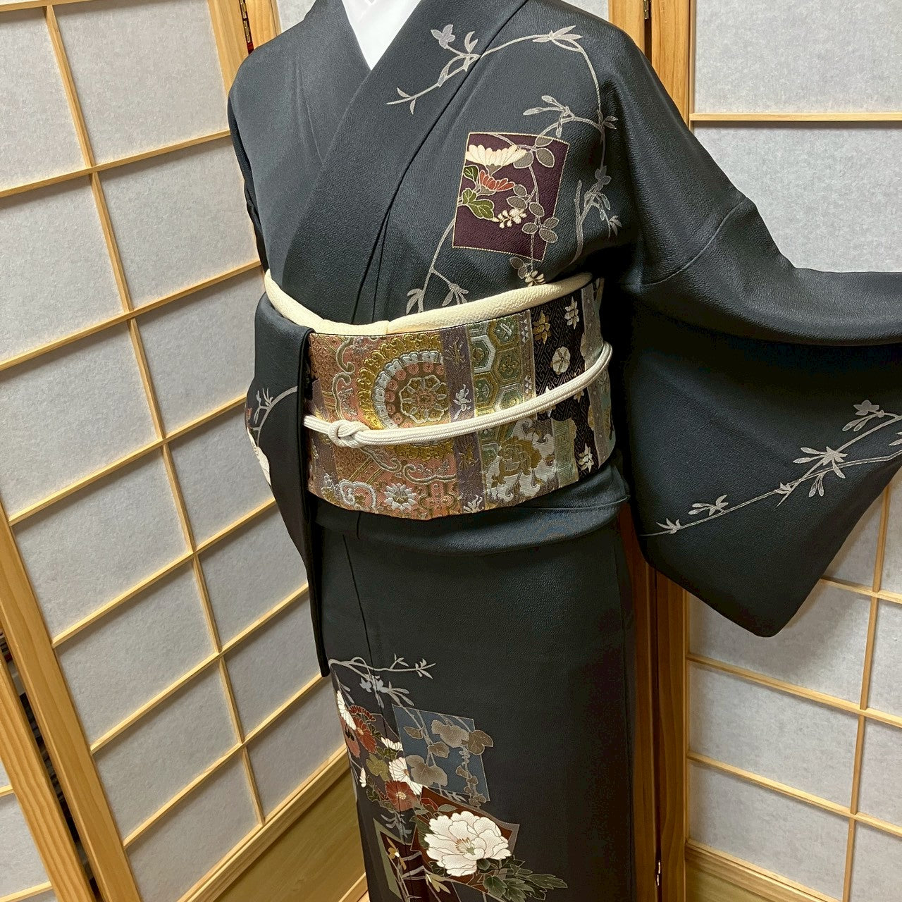 8194# Japanese Kimono Vintage Womens Silk Fabric Robe Kimono only sold
