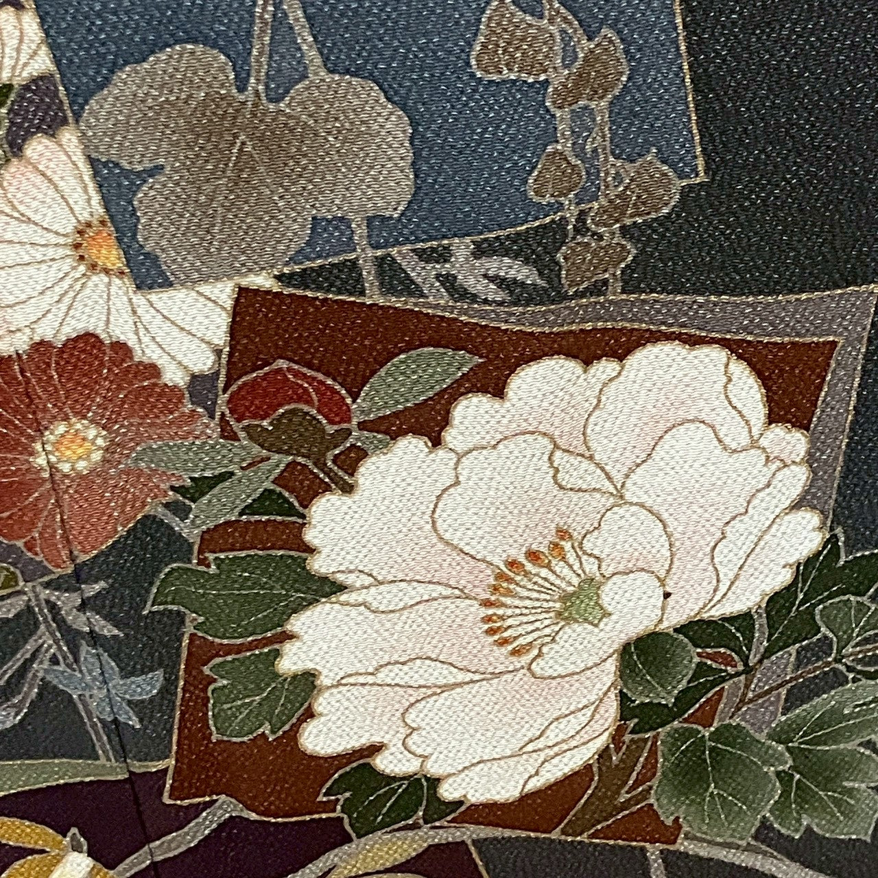8194# Japanese Kimono Vintage Womens Silk Fabric Robe Kimono only sold