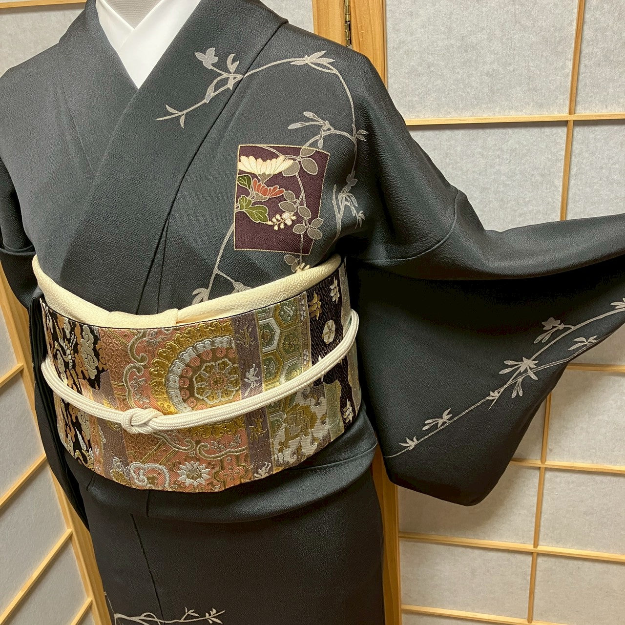 8194# Japanese Kimono Vintage Womens Silk Fabric Robe Kimono only sold