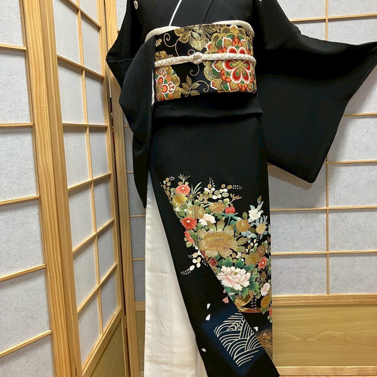 8195# Japanese Tomesode Kimono Vintage Womens Silk Fabric Robe Kimono only sold