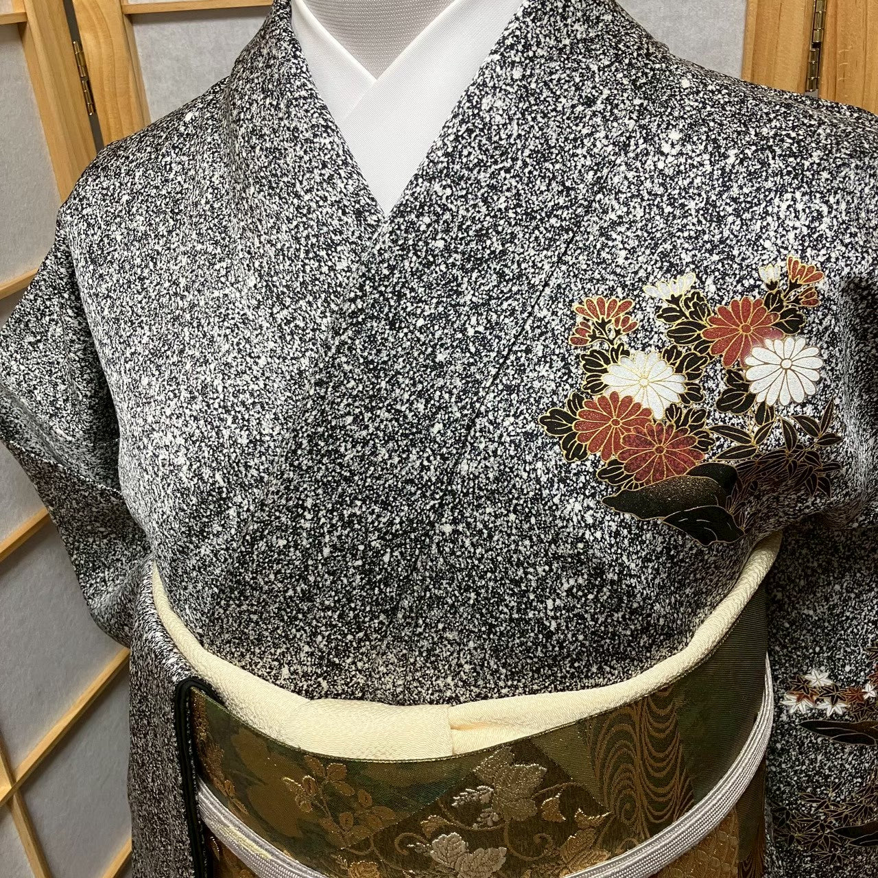 8184# Japanese Kimono Vintage Womens Silk Fabric Robe Kimono only sold Black