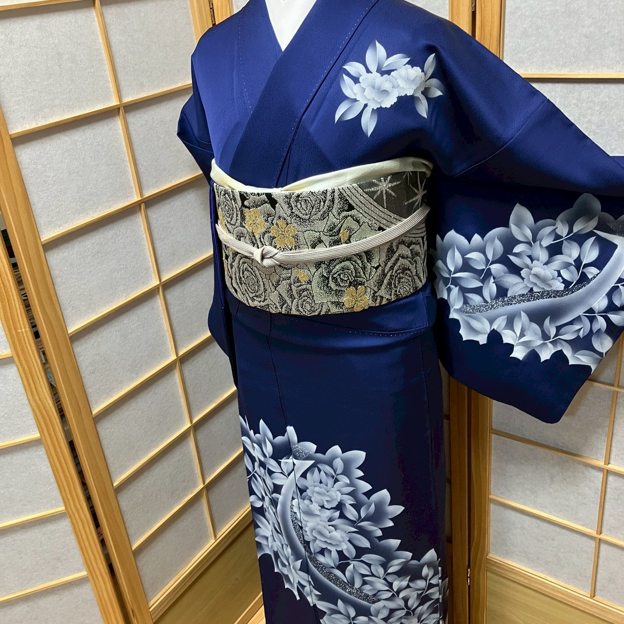 8186# Japanese Kimono Vintage Womens Silk Fabric Robe Kimono only sold Blue