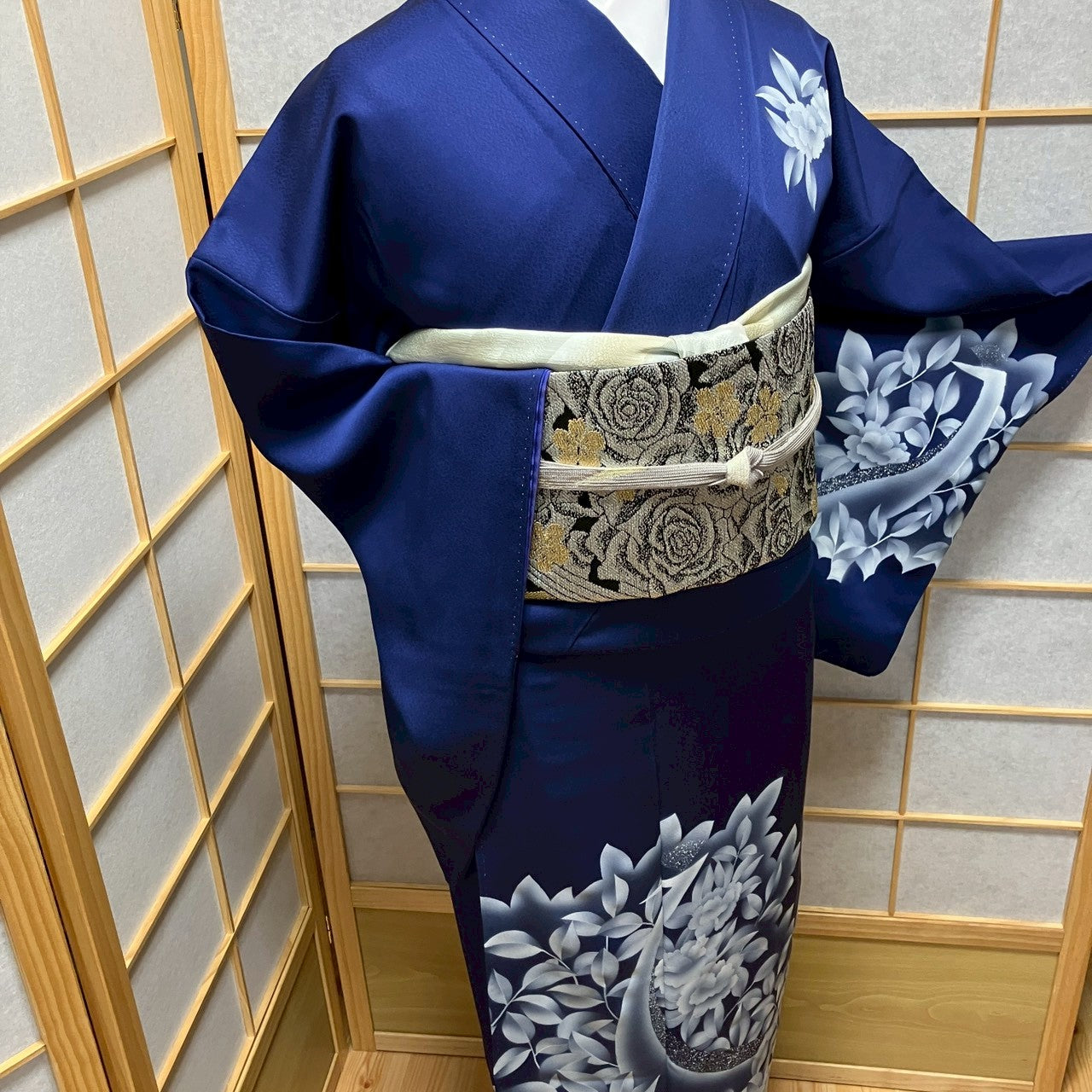 8186# Japanese Kimono Vintage Womens Silk Fabric Robe Kimono only sold Blue