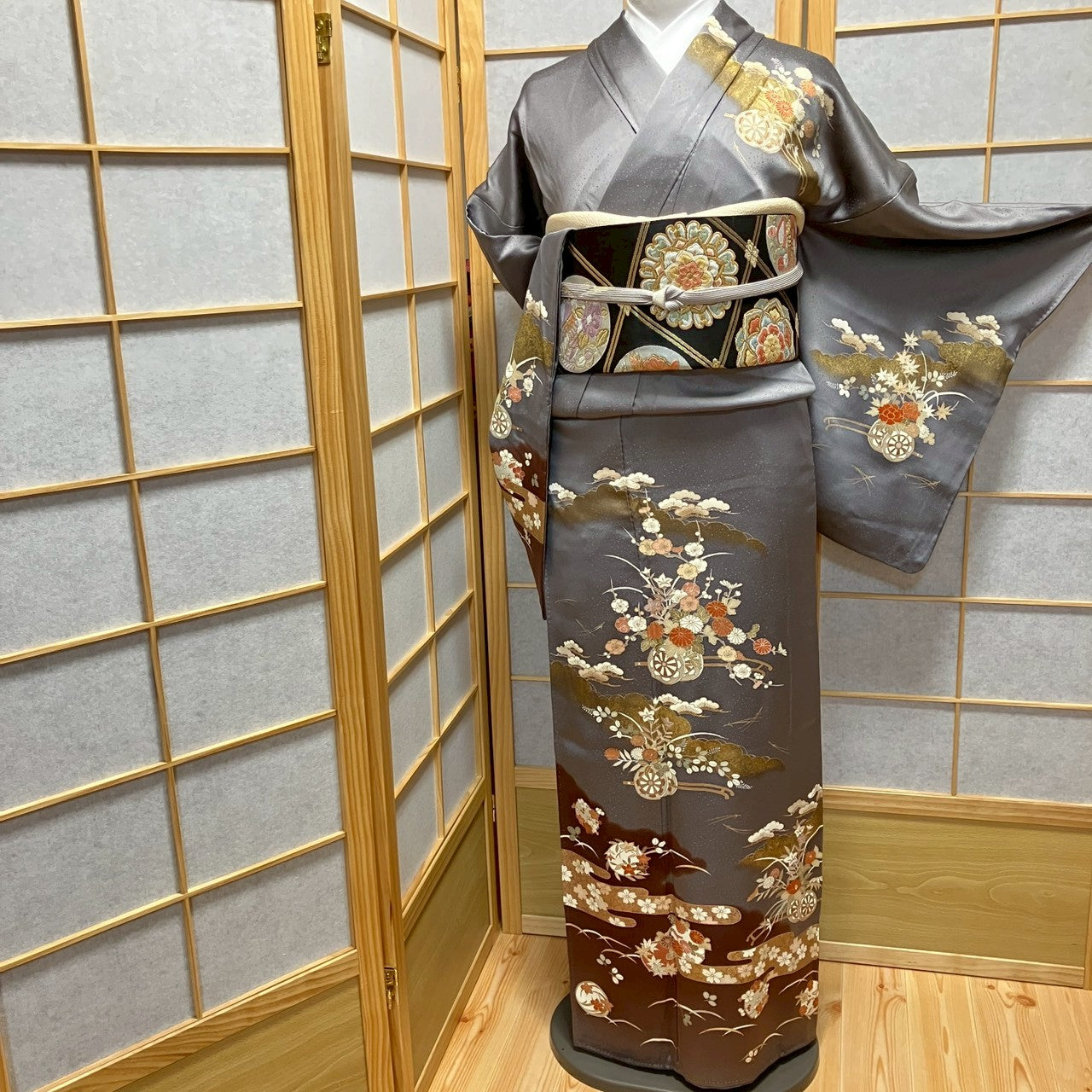 8187# Japanese Kimono Vintage Womens Silk Fabric Robe Kimono only sold