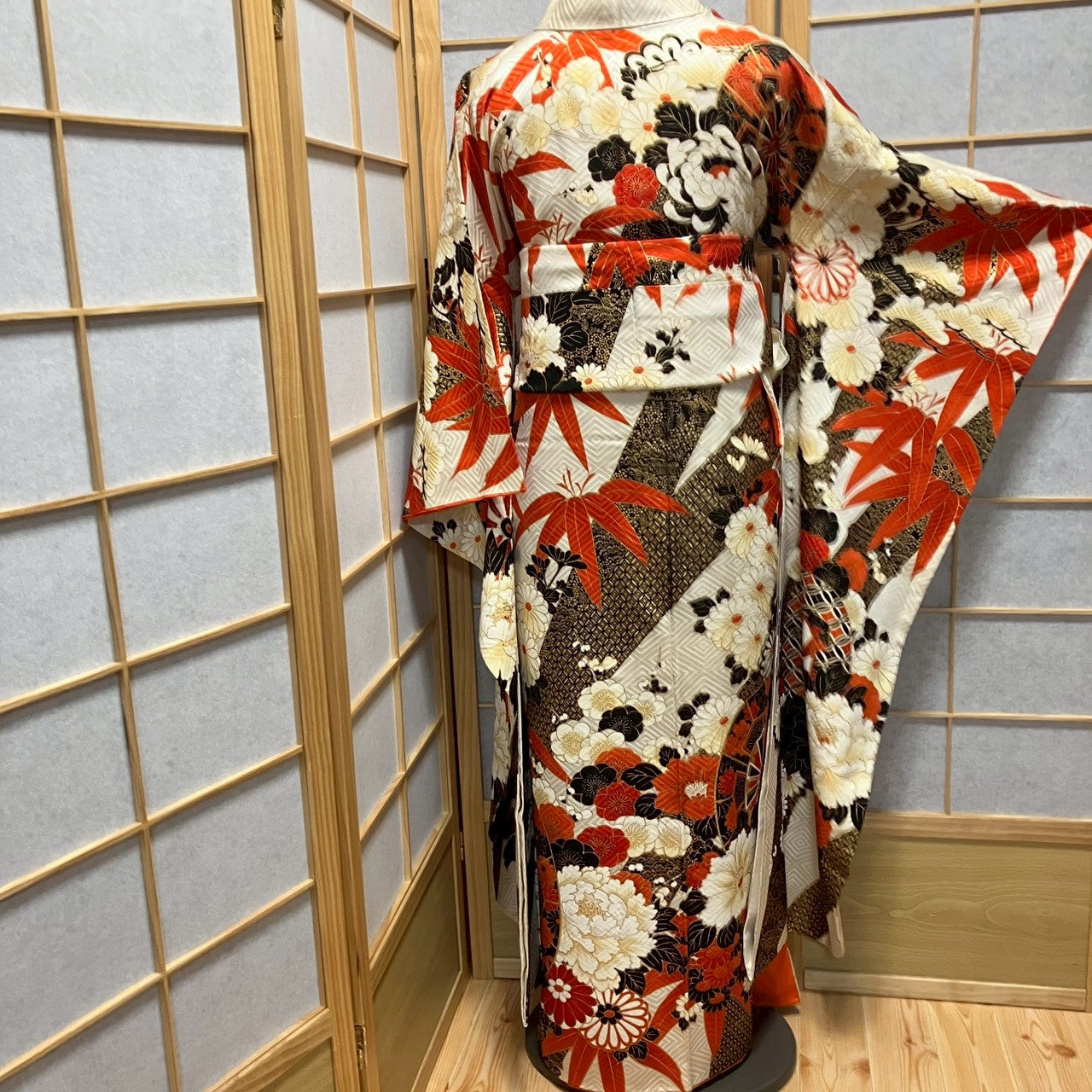 8456# Japanese Vintage Furisode Kimono Obi Obijime Obiage 4-Piece Set Silk Robe