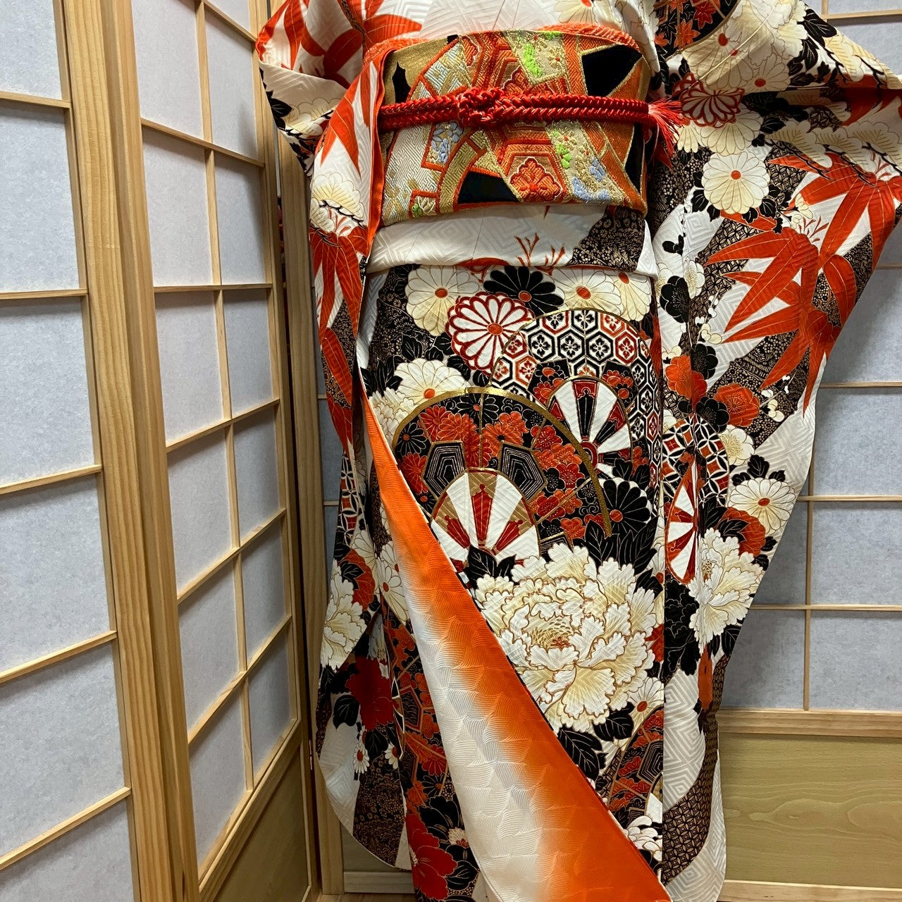 8456# Japanese Vintage Furisode Kimono Obi Obijime Obiage 4-Piece Set Silk Robe