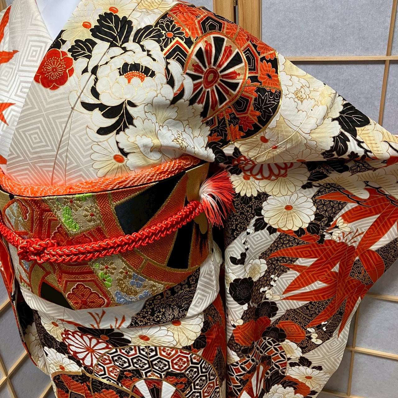 8456# Japanese Vintage Furisode Kimono Obi Obijime Obiage 4-Piece Set Silk Robe