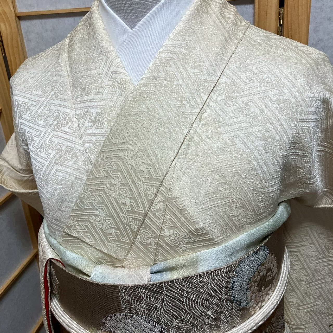 8197# Japanese Kimono Vintage Womens Silk Fabric Robe Kimono only sold