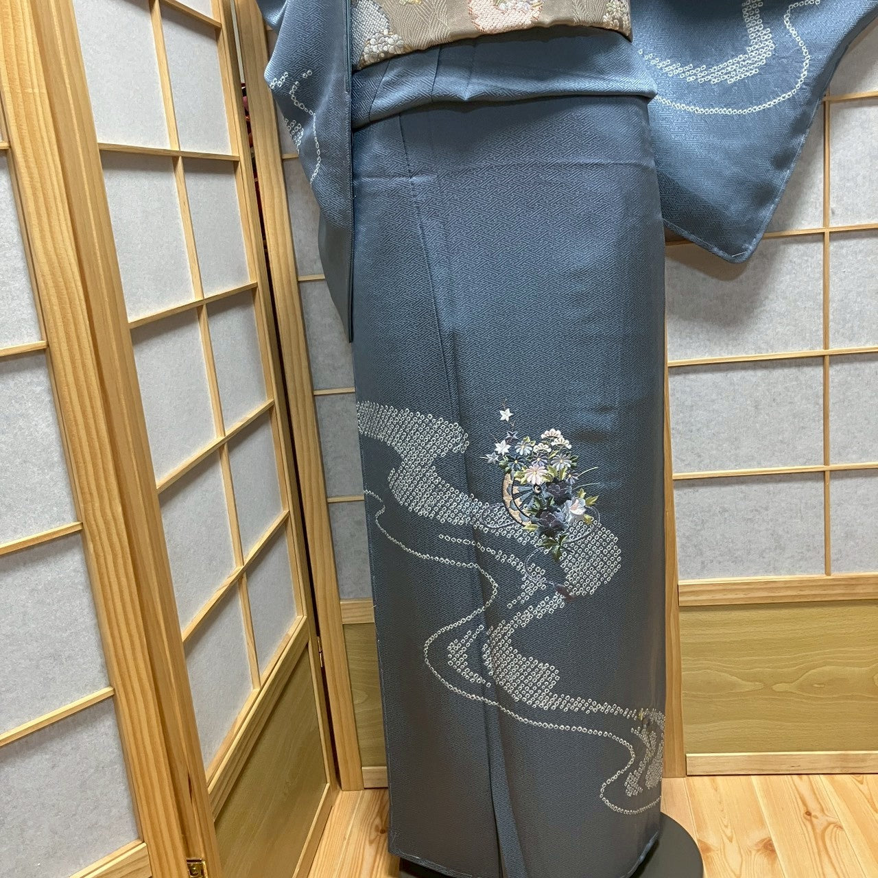 8199# Japanese Kimono Vintage Womens Silk Fabric Robe Kimono only sold Unused
