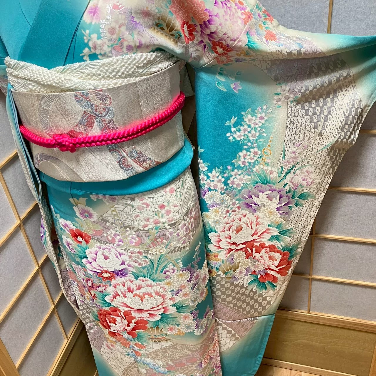 8461# Japanese Vintage Furisode Kimono Obi Obijime Obiage 4-Piece Set Silk Robe