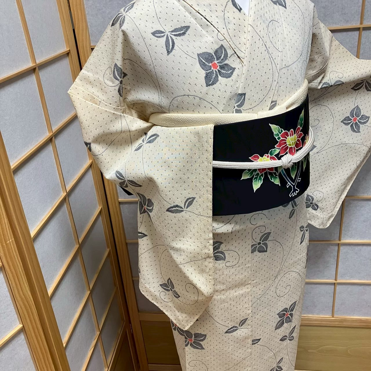 8744# Japanese Kimono only sold Vintage Womens Silk Fabric Robe Unlined kimono