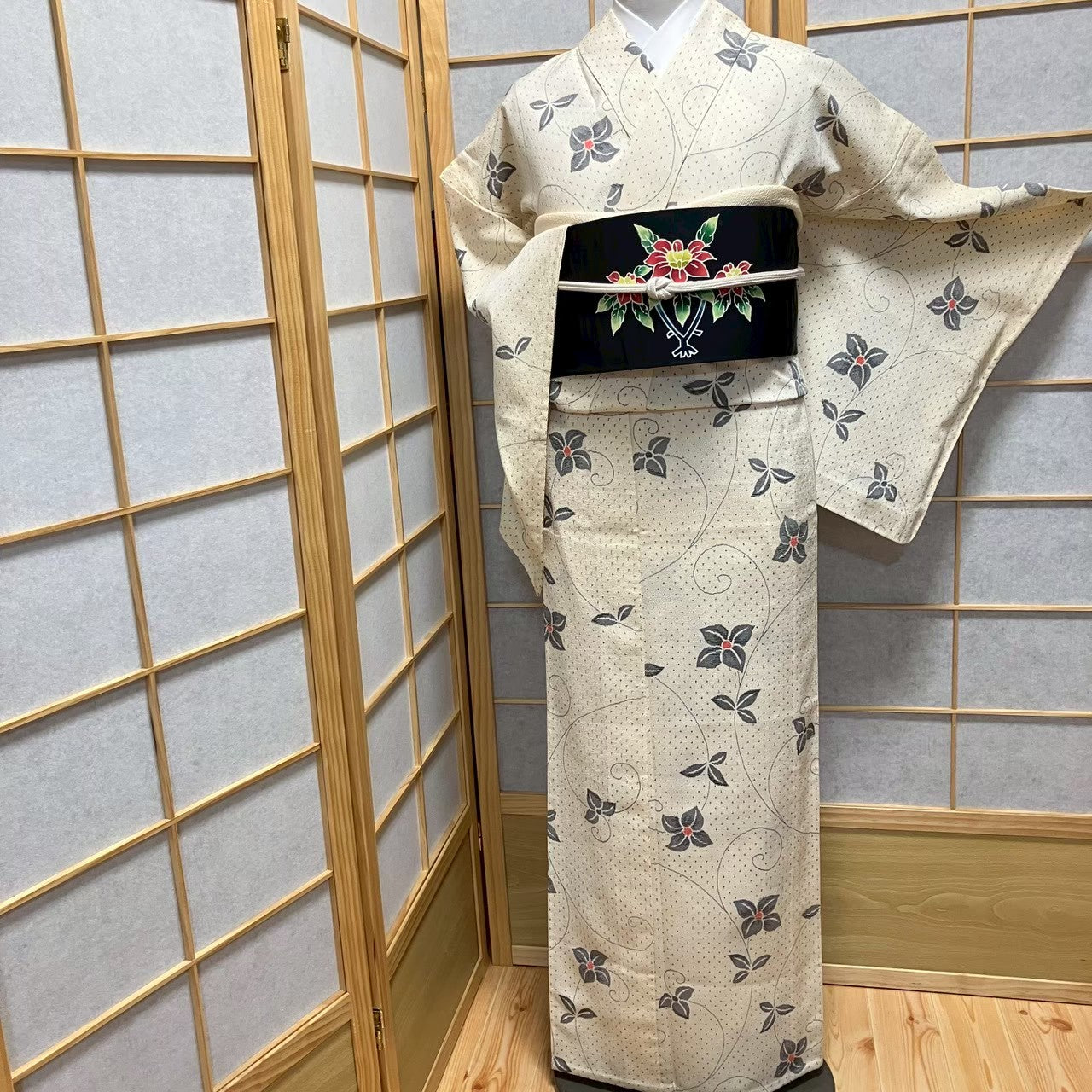 8744# Japanese Kimono only sold Vintage Womens Silk Fabric Robe Unlined kimono