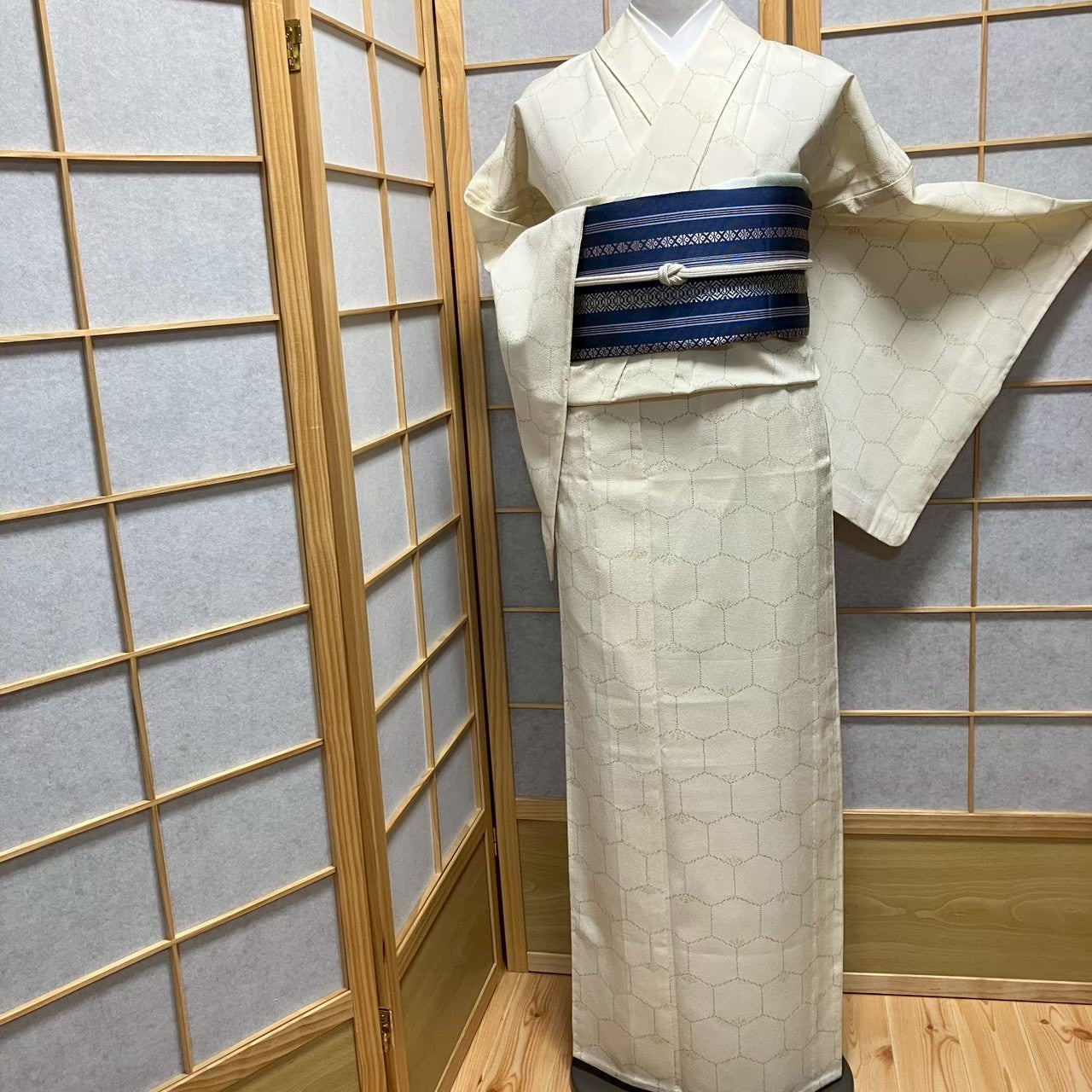 8486# Japanese Kimono only sold Vintage Womens Silk Fabric Robe Unlined kimono