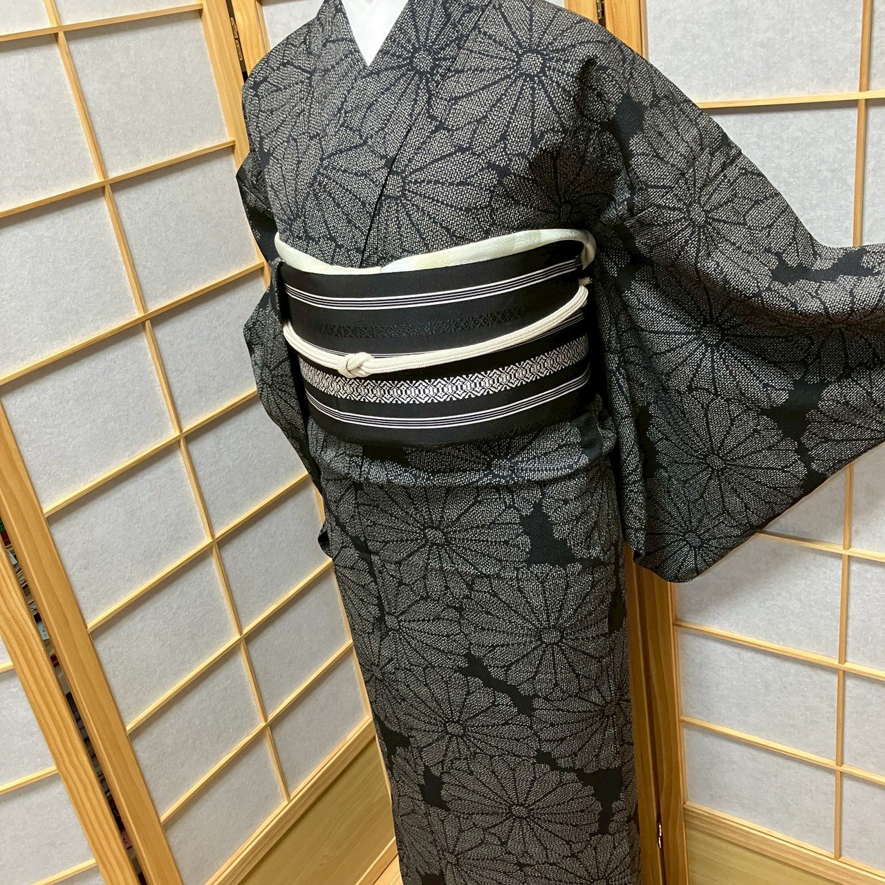 8807# Japanese Kimono only sold Vintage Womens Silk Fabric Robe Unlined kimono