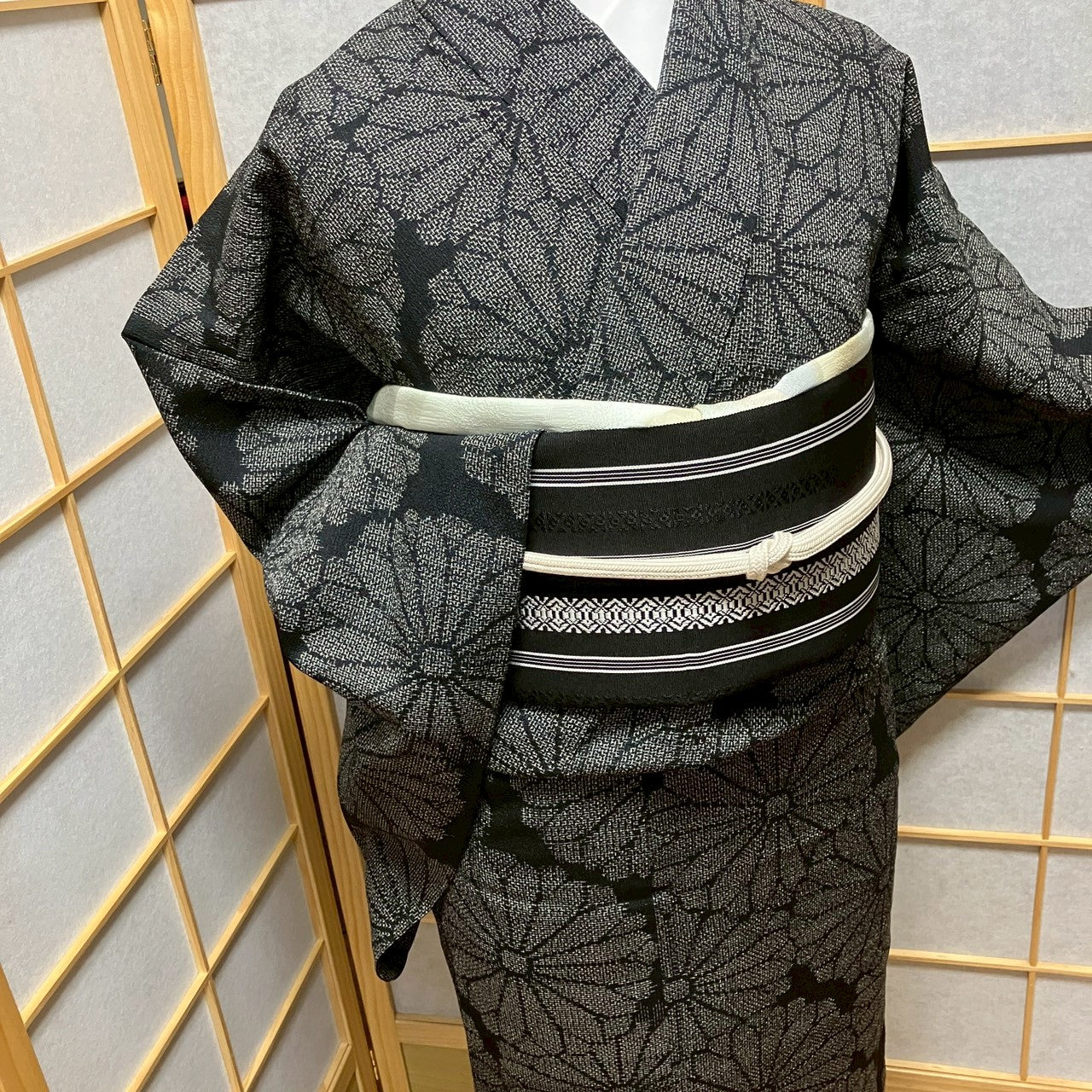 8807# Japanese Kimono only sold Vintage Womens Silk Fabric Robe Unlined kimono