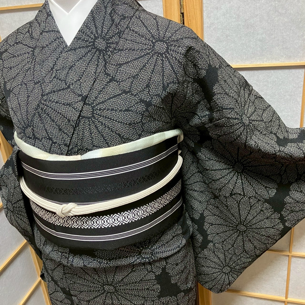 8807# Japanese Kimono only sold Vintage Womens Silk Fabric Robe Unlined kimono