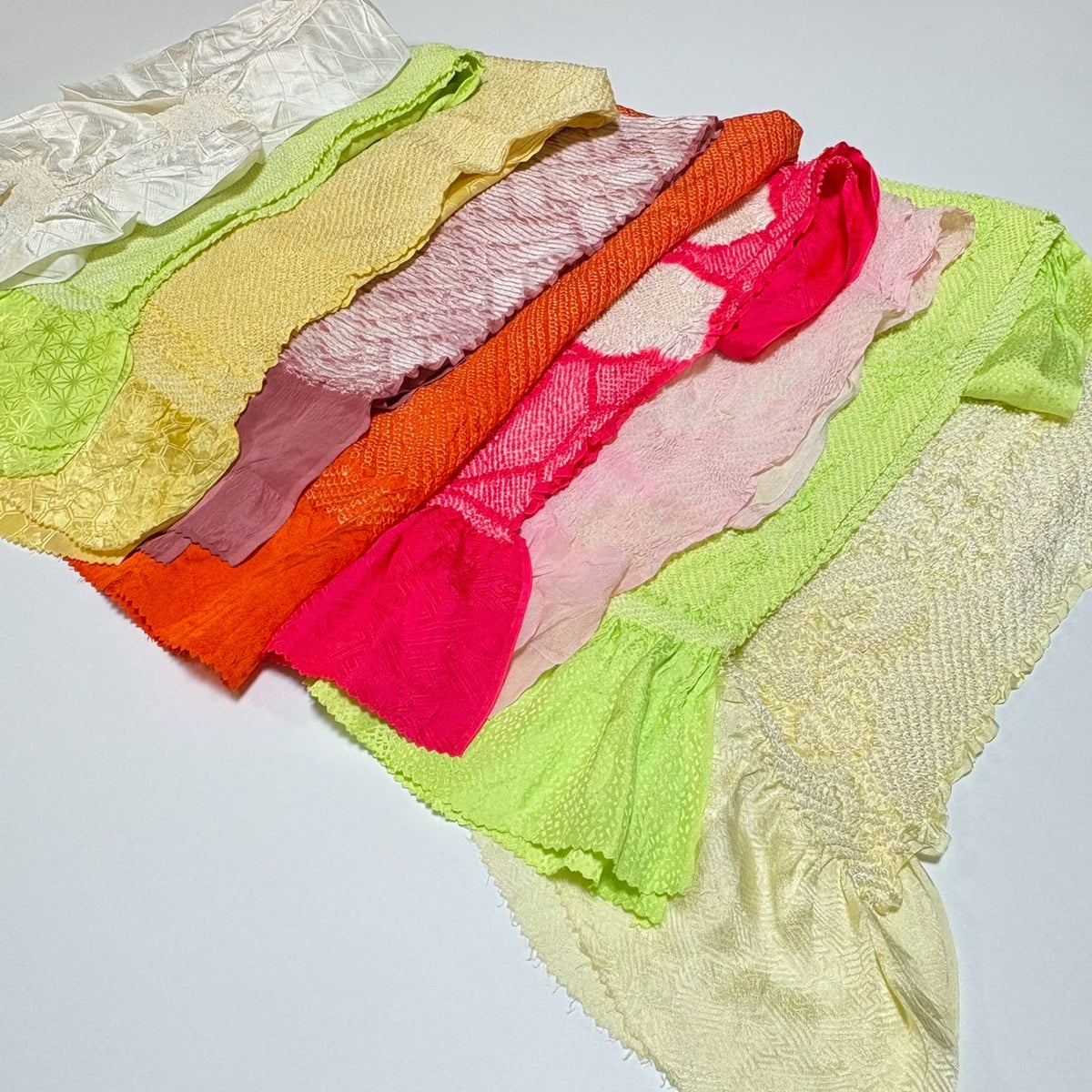0262# Japanese Vintage Bundle 35pcs Set Bulk Obiage Kimono Silk Wholesale